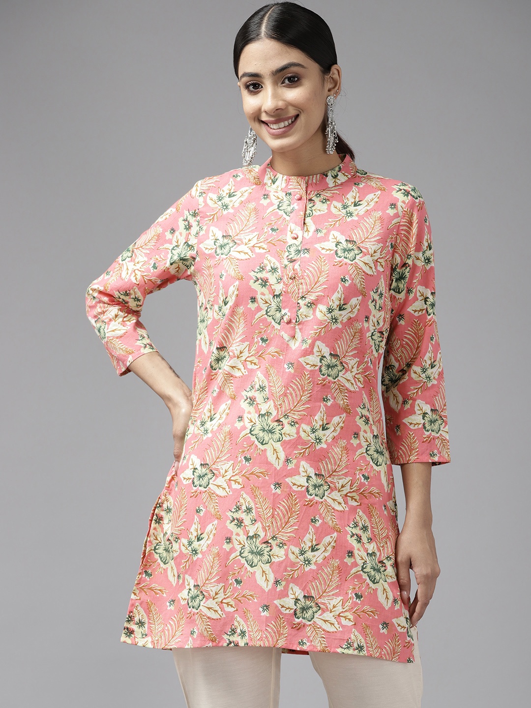

Prakrti Floral Printed Mandarin Collar Pure Cotton Kurti, Pink