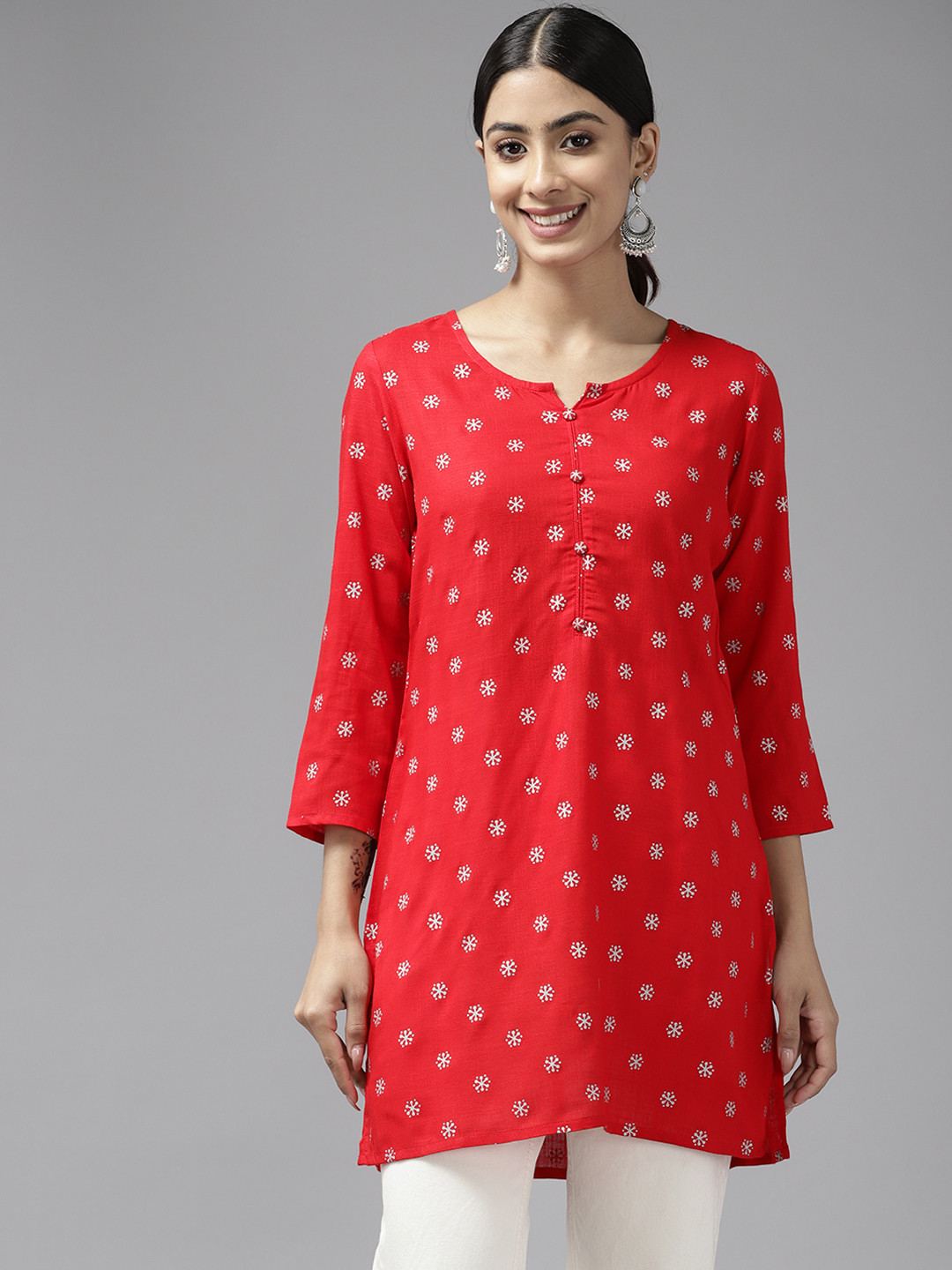 

Prakrti Ethnic Motifs Printed Kurti, Red