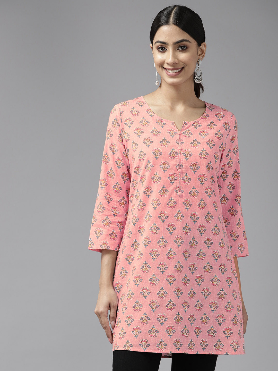 

Prakrti Floral Printed Pure Cotton Kurti, Pink