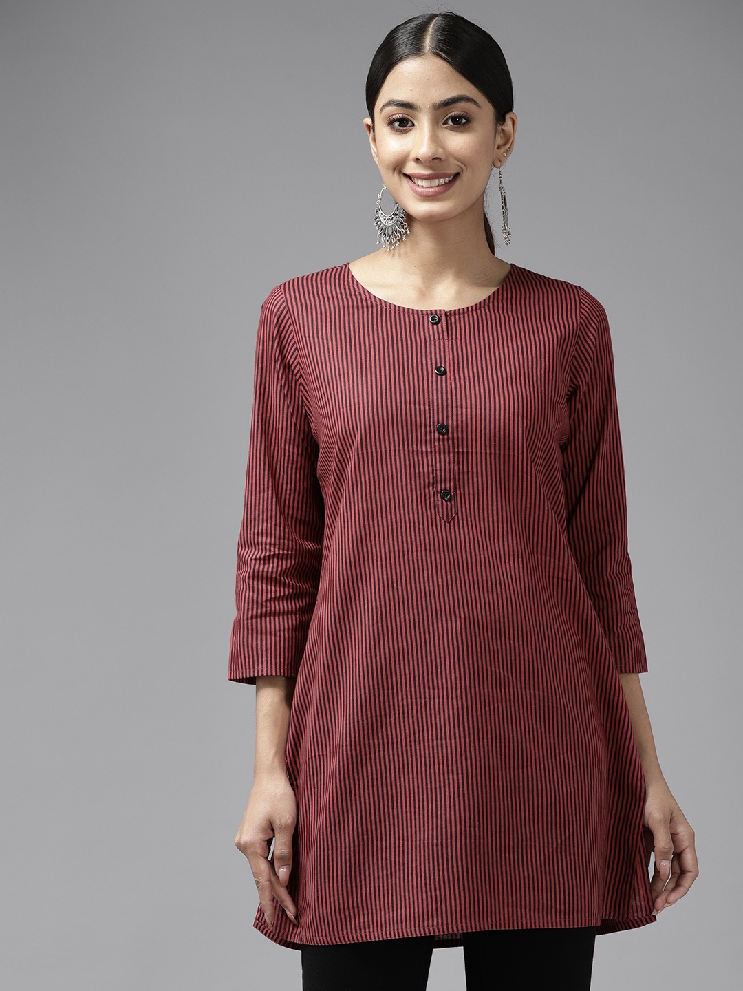 

Prakrti Striped Pure Cotton Kurti, Maroon
