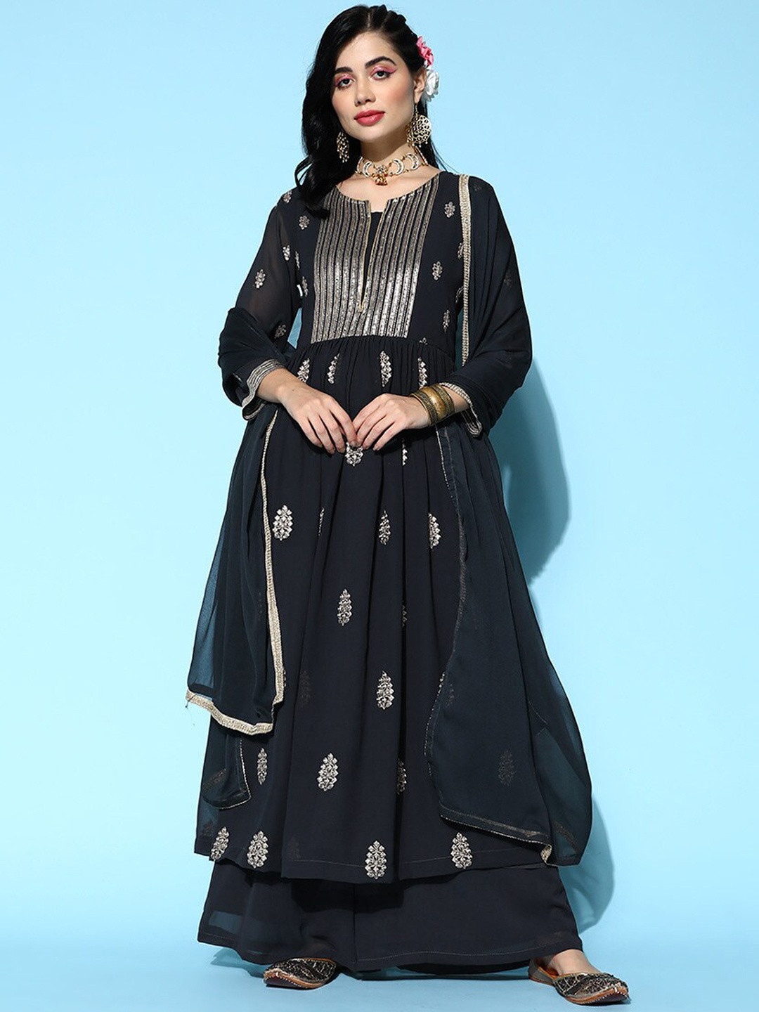 

Sunehri Floral Embroidered Sequined Zari Work Kurta with Palazzos & Dupatta, Black