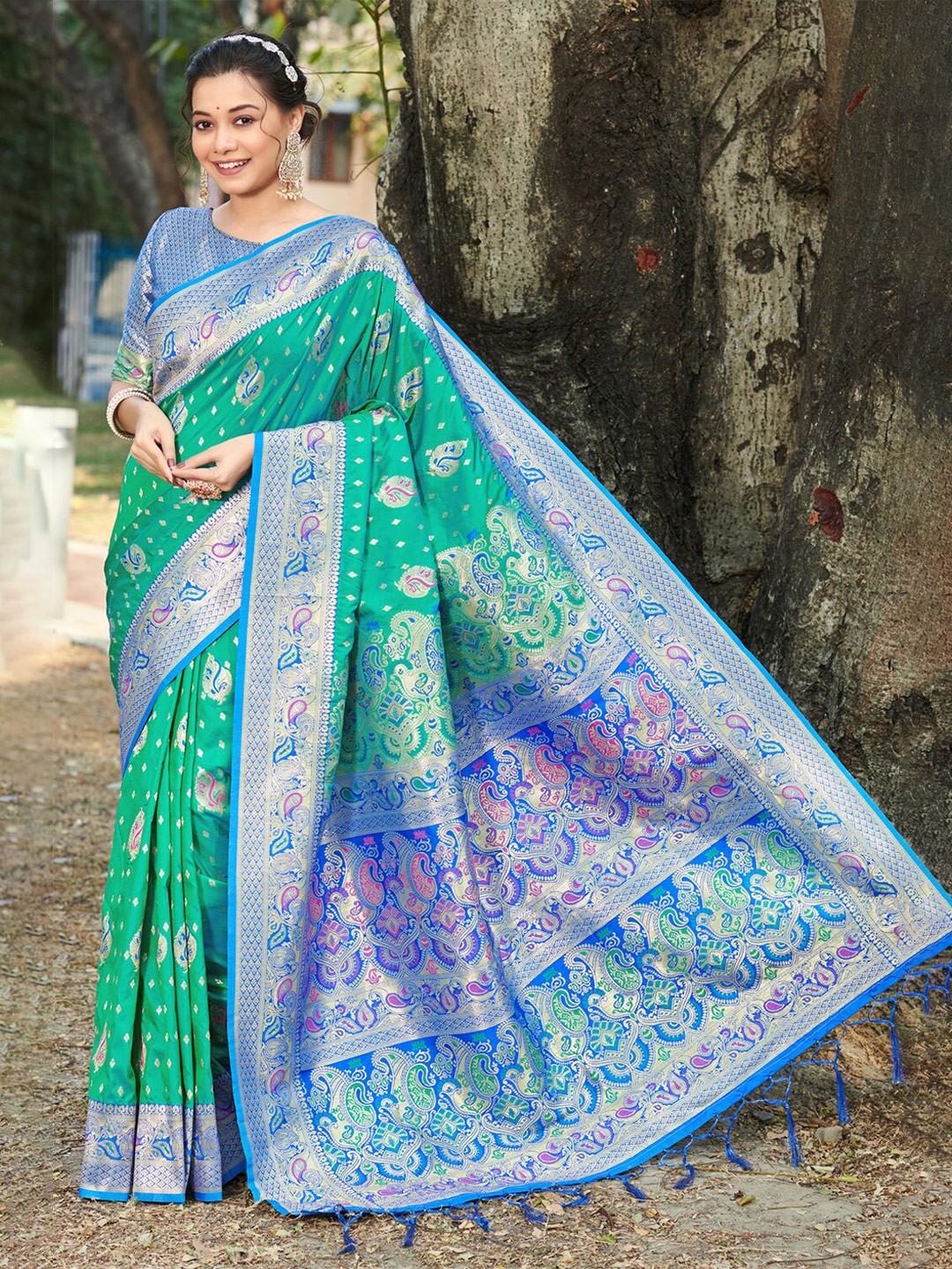 

SANGAM PRINTS Ethnic Motifs Woven Design Zari Pure Silk Banarasi Saree, Sea green