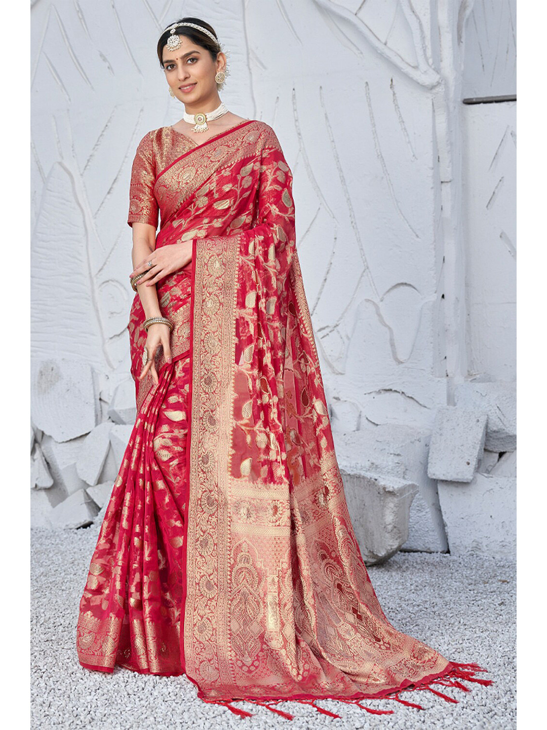

SANGAM PRINTS Floral Woven Design Zari Organza Saree, Pink