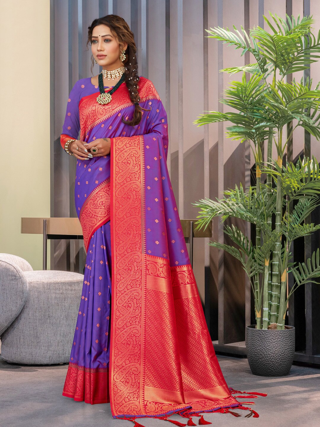 

SANGAM PRINTS Ethnic Motifs Woven Design Zari Silk Blend Saree, Purple