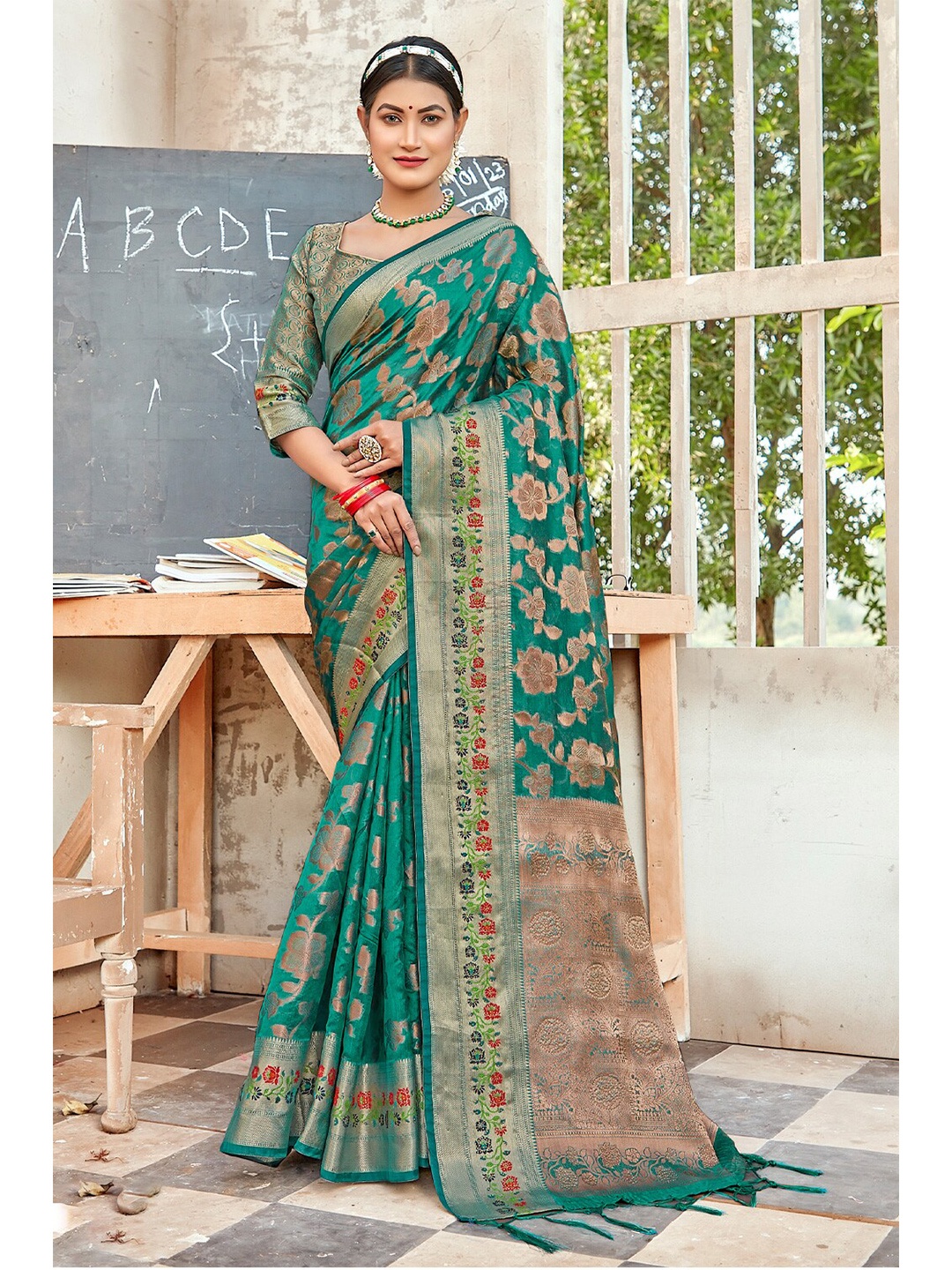 

SANGAM PRINTS Woven Design Zari Organza Saree, Turquoise blue