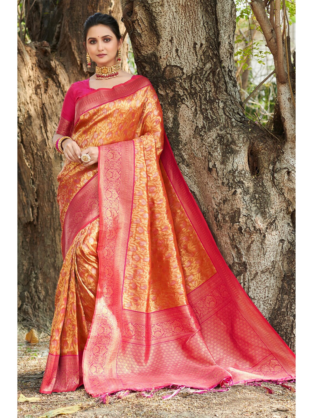 

SANGAM PRINTS Ethnic Motifs Woven Design Zari Pure Silk Kanjeevaram Saree, Pink
