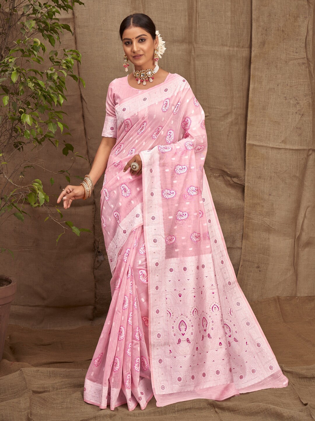 

SANGAM PRINTS Paisley Motif Woven Design Zari Saree, Pink
