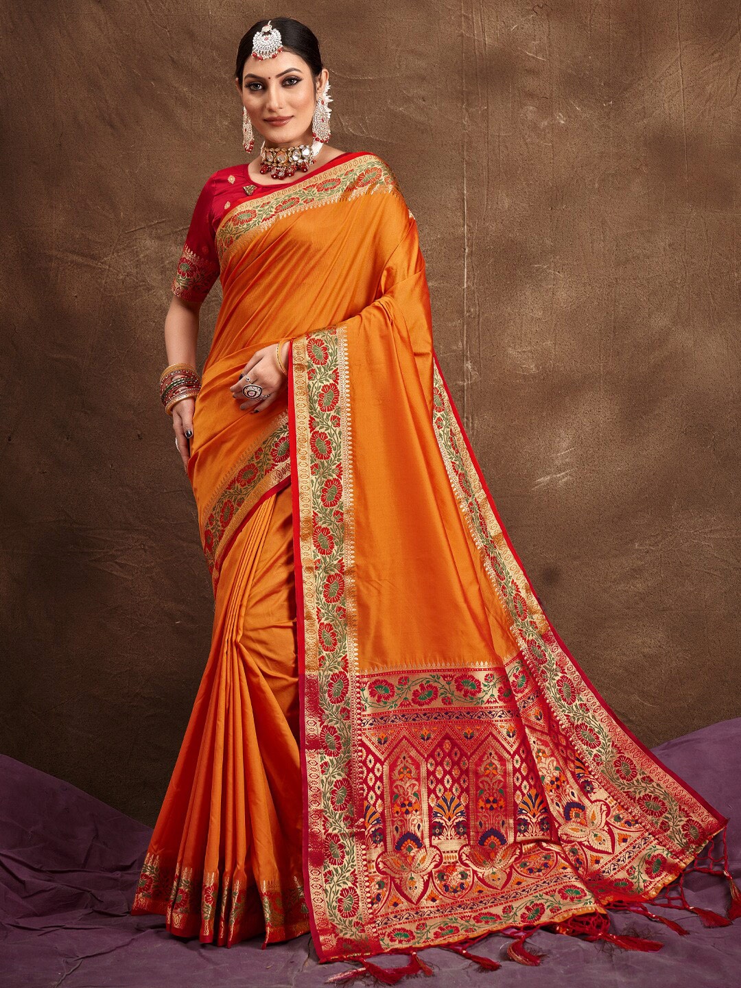 

SANGAM PRINTS Zari Pure Silk Banarasi Saree, Orange