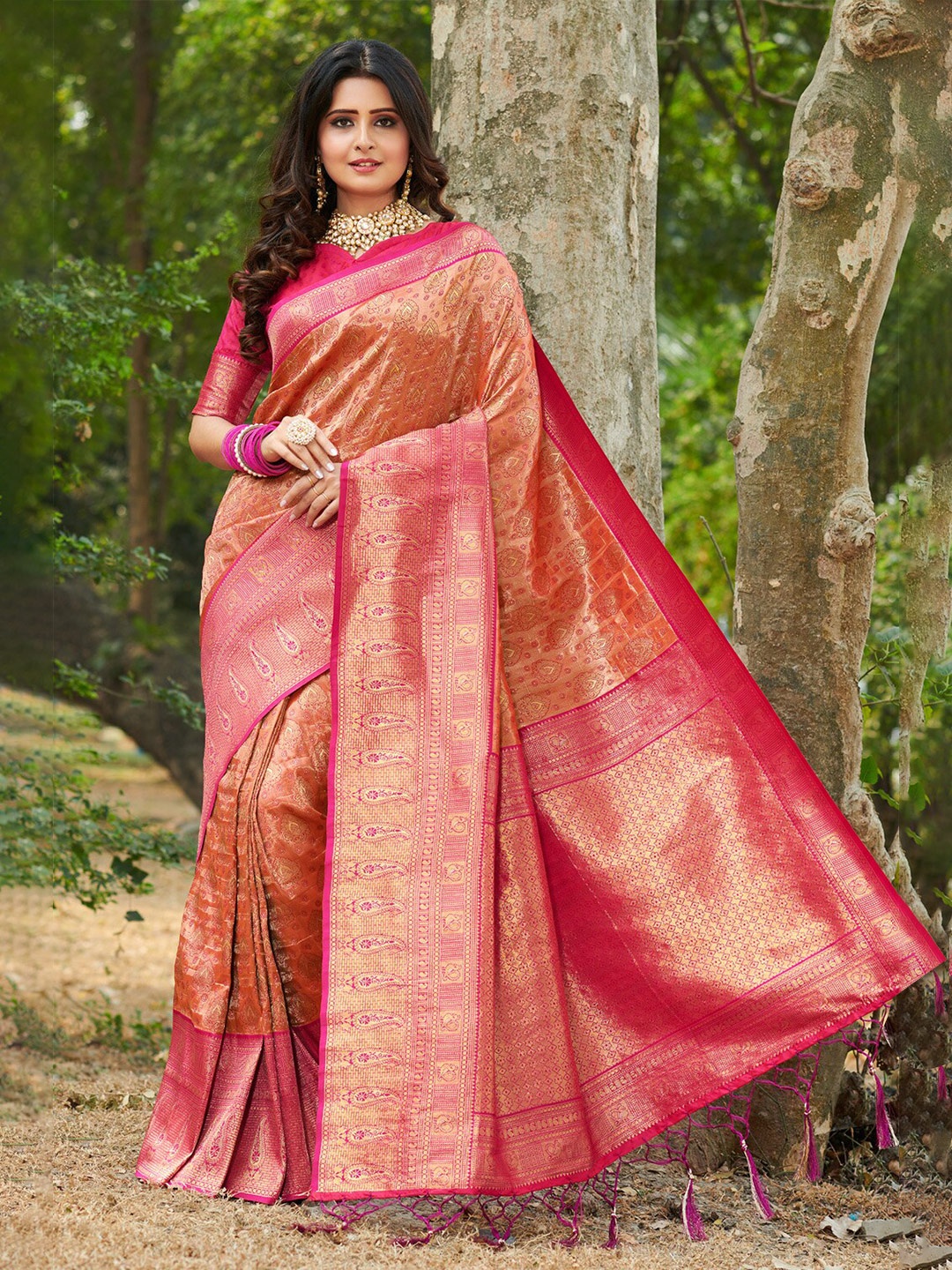 

SANGAM PRINTS Ethnic Motifs Woven Design Zari Pure Silk Kanjeevaram Saree, Pink