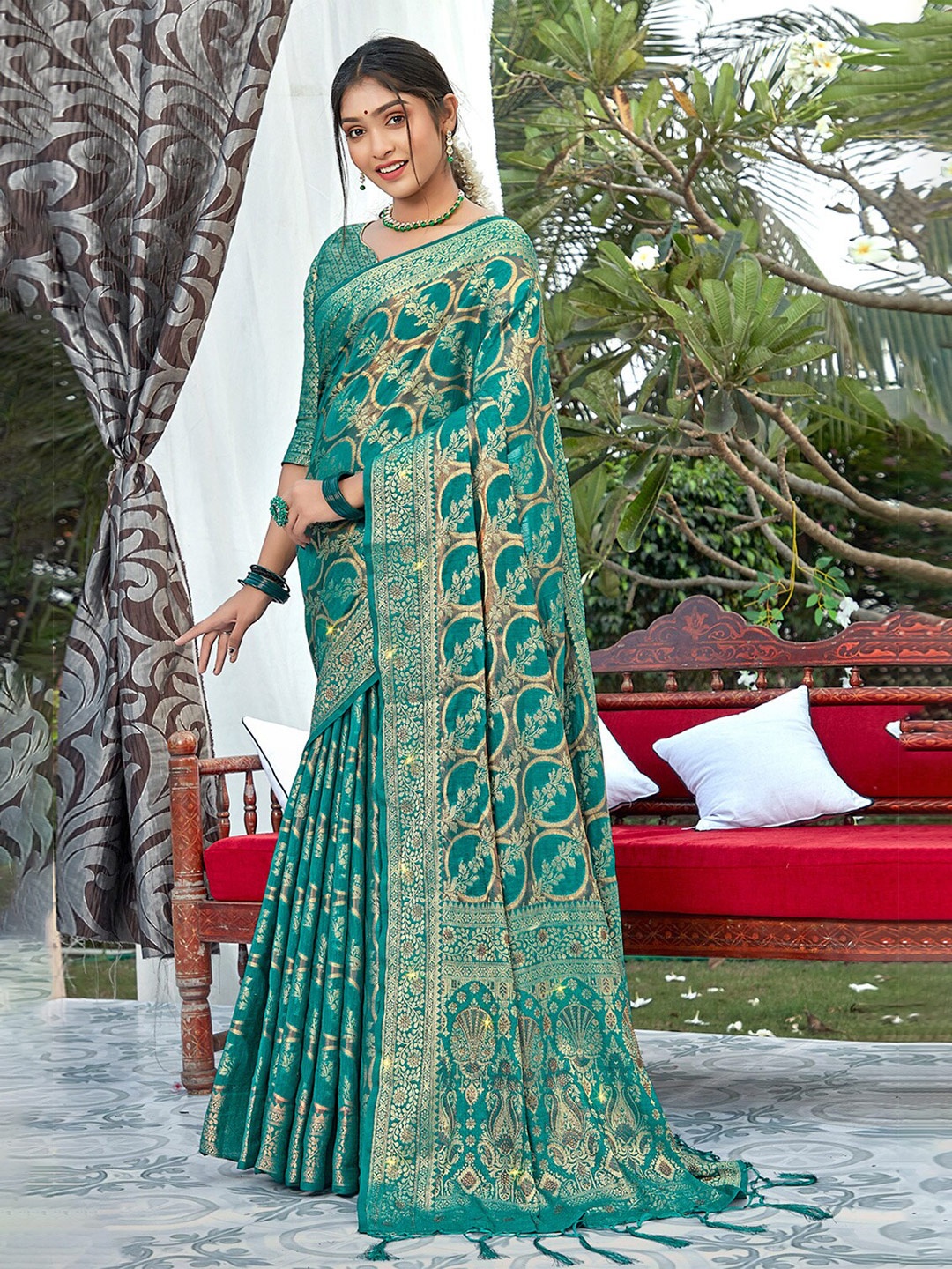 

SANGAM PRINTS Floral Woven Design Zari Organza Saree, Turquoise blue