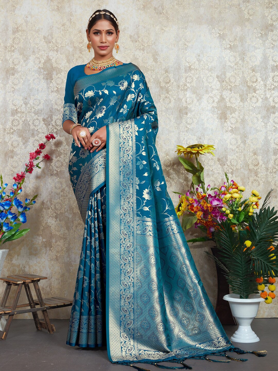 

SANGAM PRINTS Floral Woven Design Zari Saree, Teal