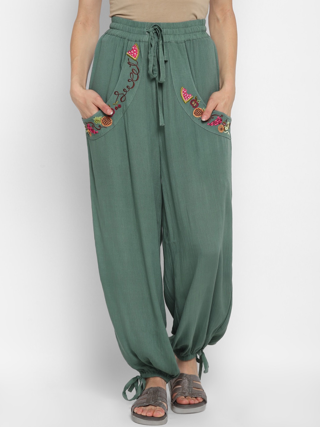 

Taurus Women Green Loose Fit Low-Rise Trousers