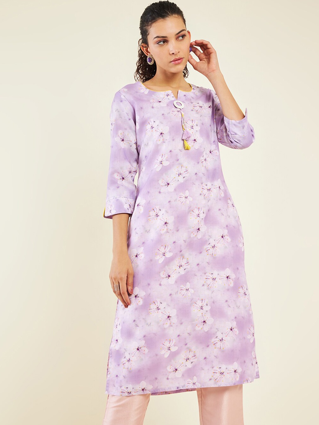

Soch Floral Printed Notched Neck Straight Linen Kurta, Lavender