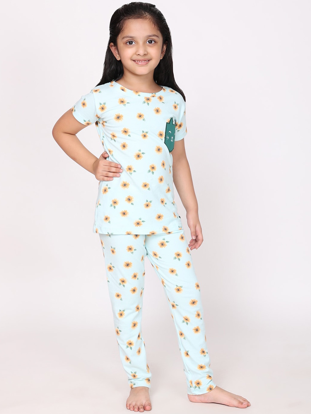 

White Dahlia Girls Floral Printed Pure Cotton Night Suit, Blue