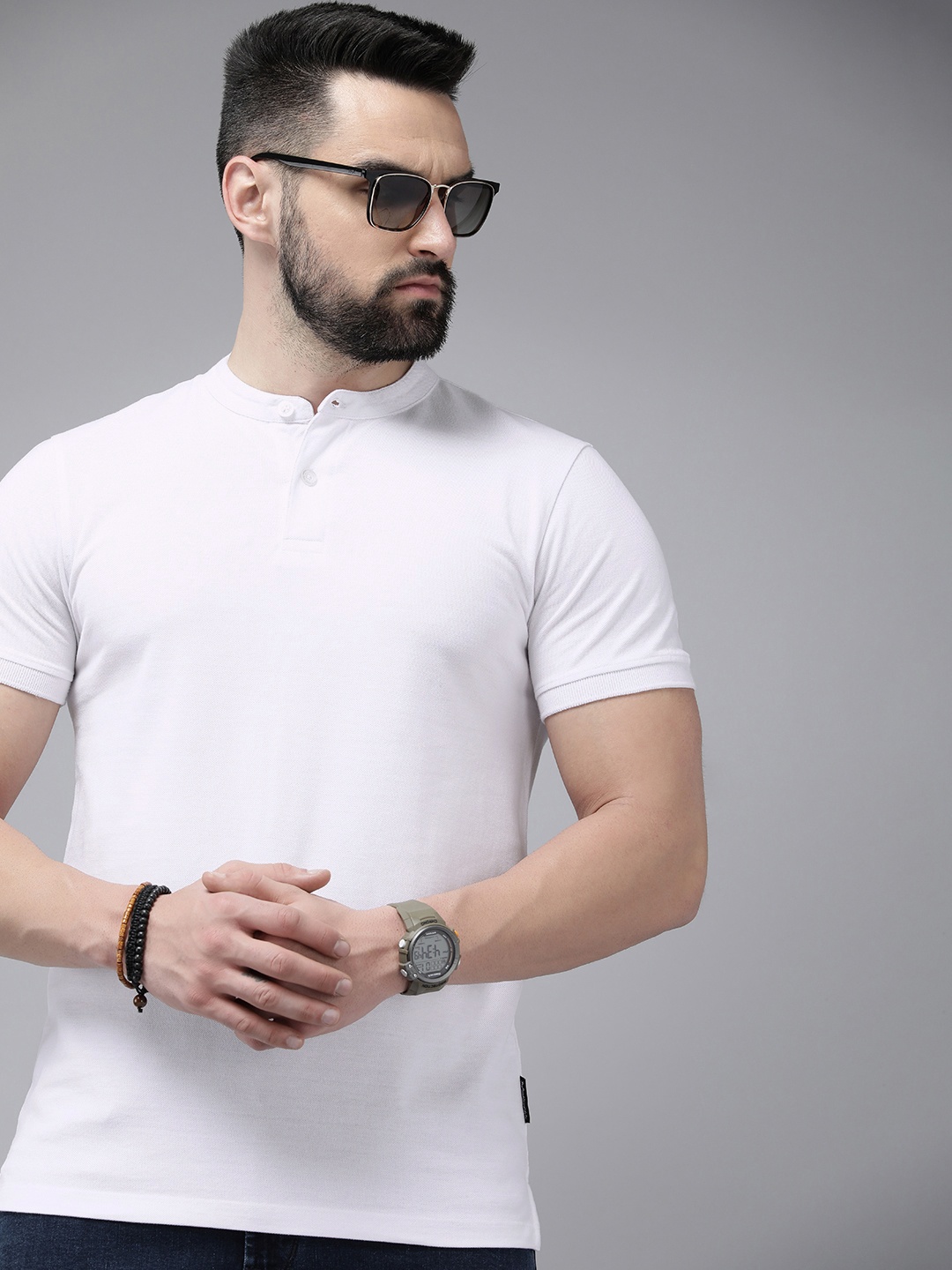 

Roadster Solid Regular Fit T-shirt, White