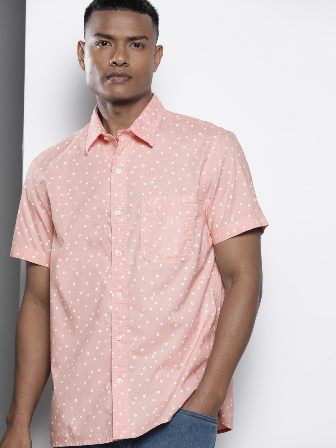 

AMERICAN EAGLE OUTFITTERS Bandhani Print Casual Shirt, Pink