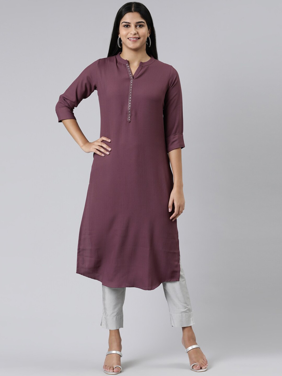 

Neerus Mandarin Collar Pathani Kurta, Lavender