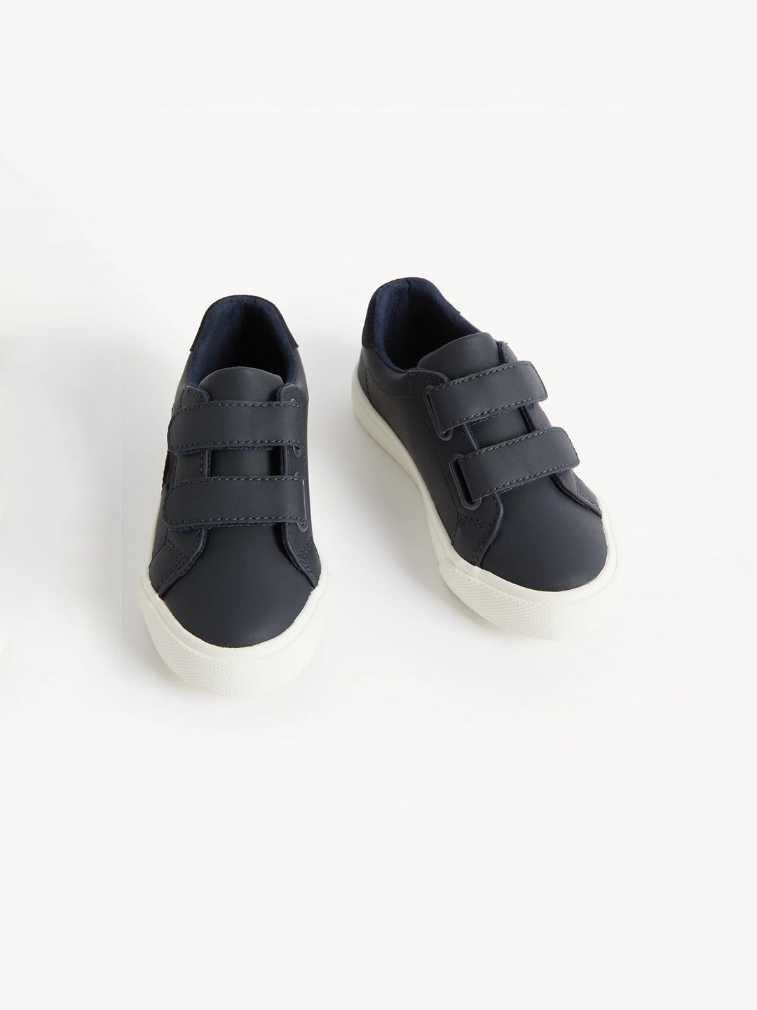 

Marks & Spencer Boys Round Toe Sneakers, Navy blue