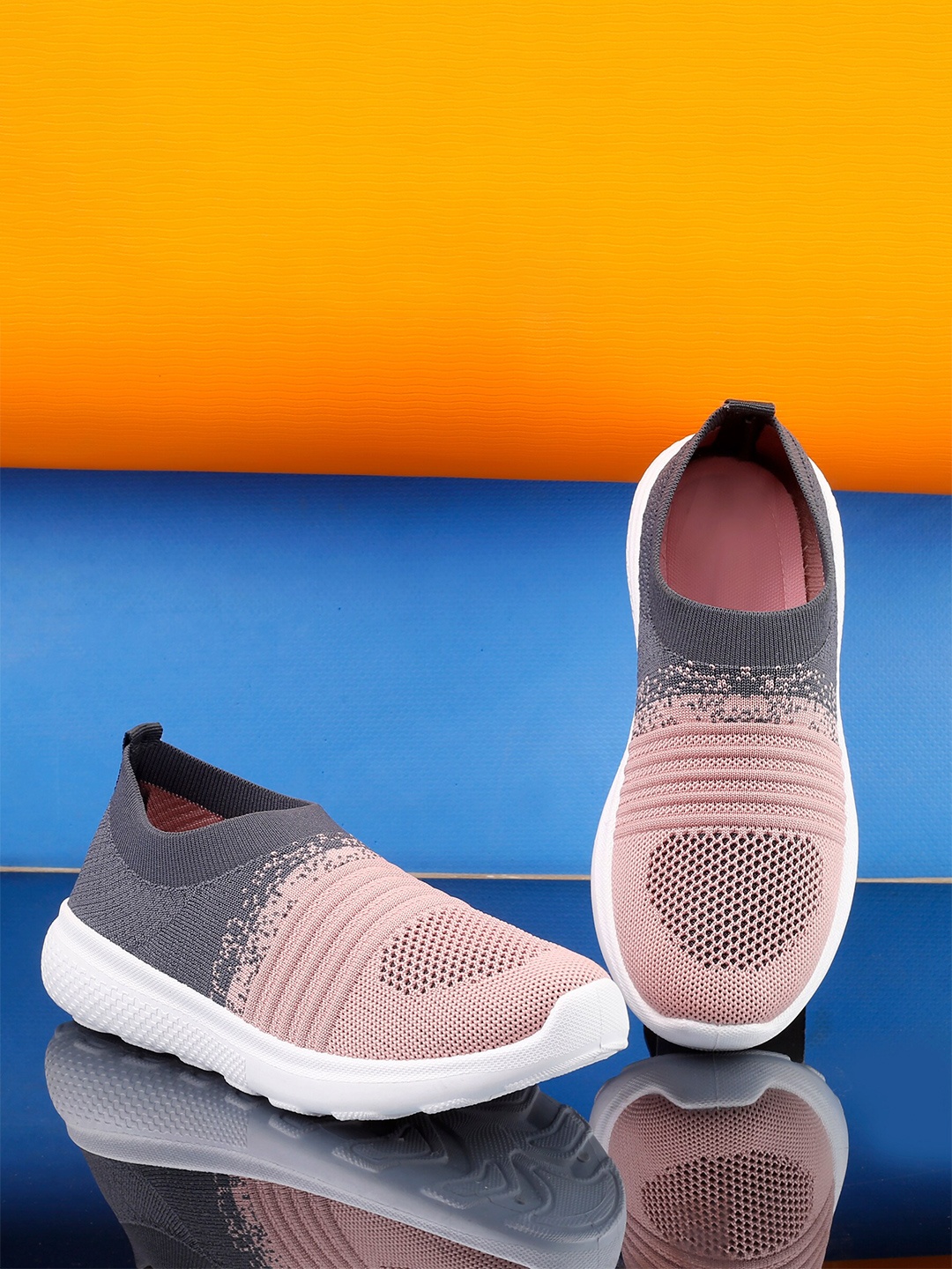 

KRAASA Women Mesh Walking Sports Shoes, Peach