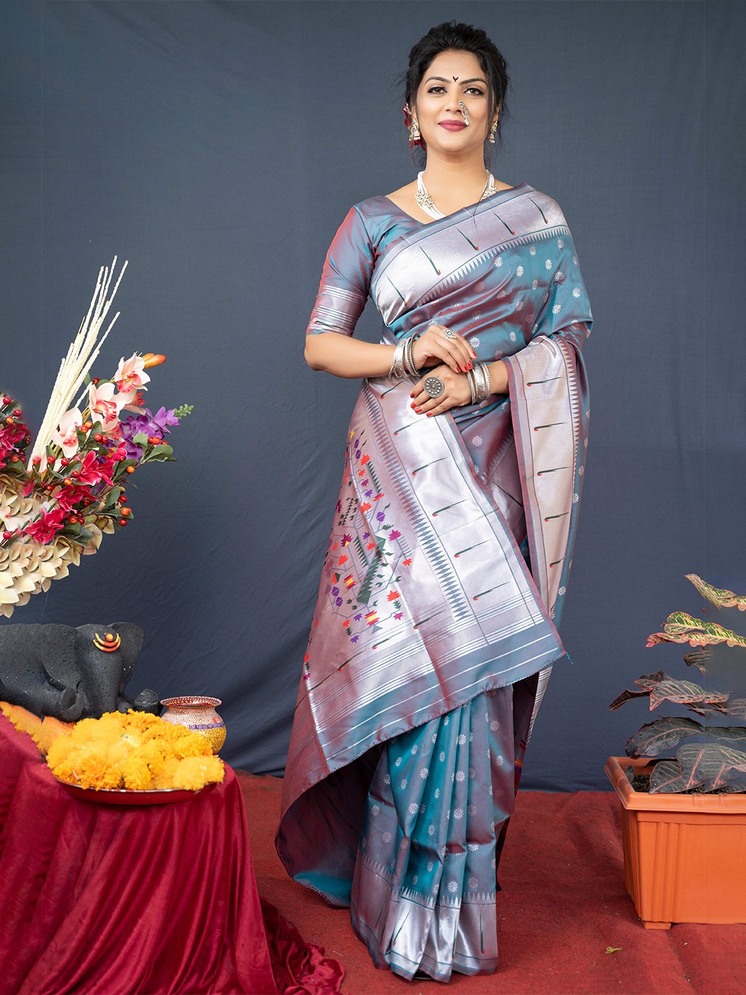 

Anaita Floral Woven Design Zari Pure Silk Banarasi Saree, Grey