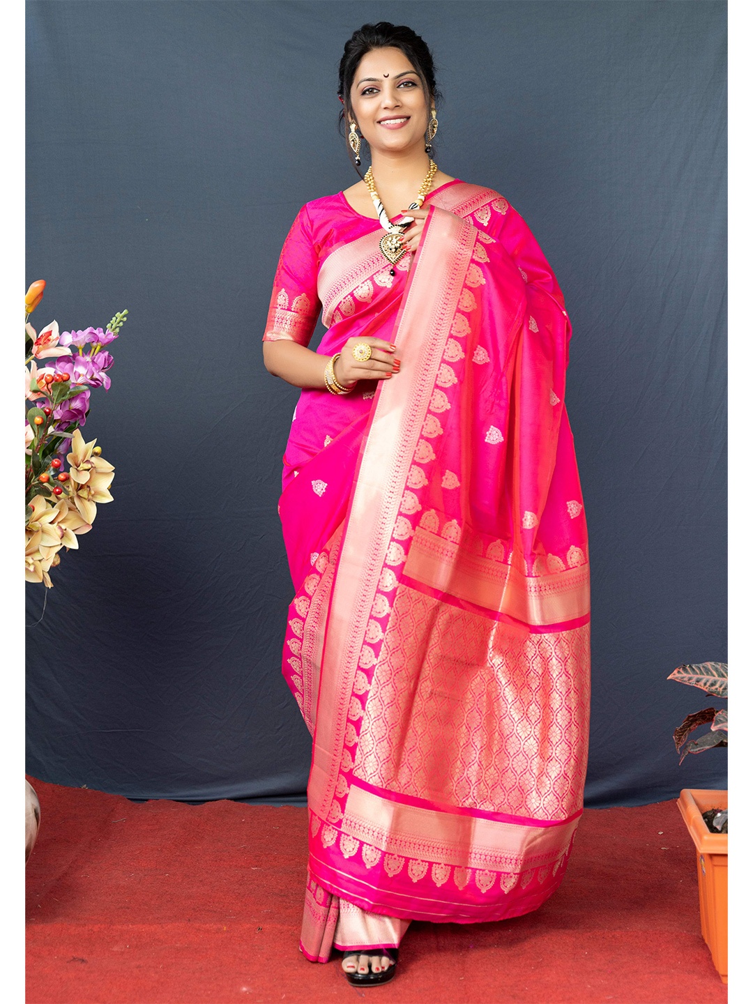 

Anaita Pink & Gold-Toned Woven Design Zari Pure Silk Banarasi Saree