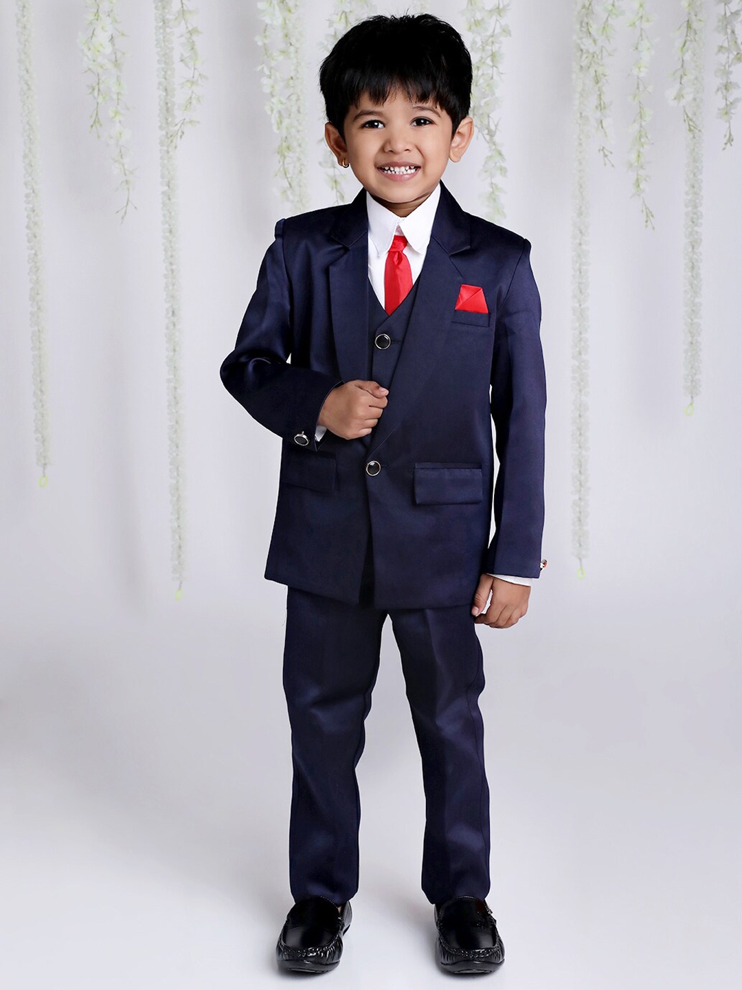 

KID1 Boys Single-Breasted 4-Piece Suit With Tie, Navy blue