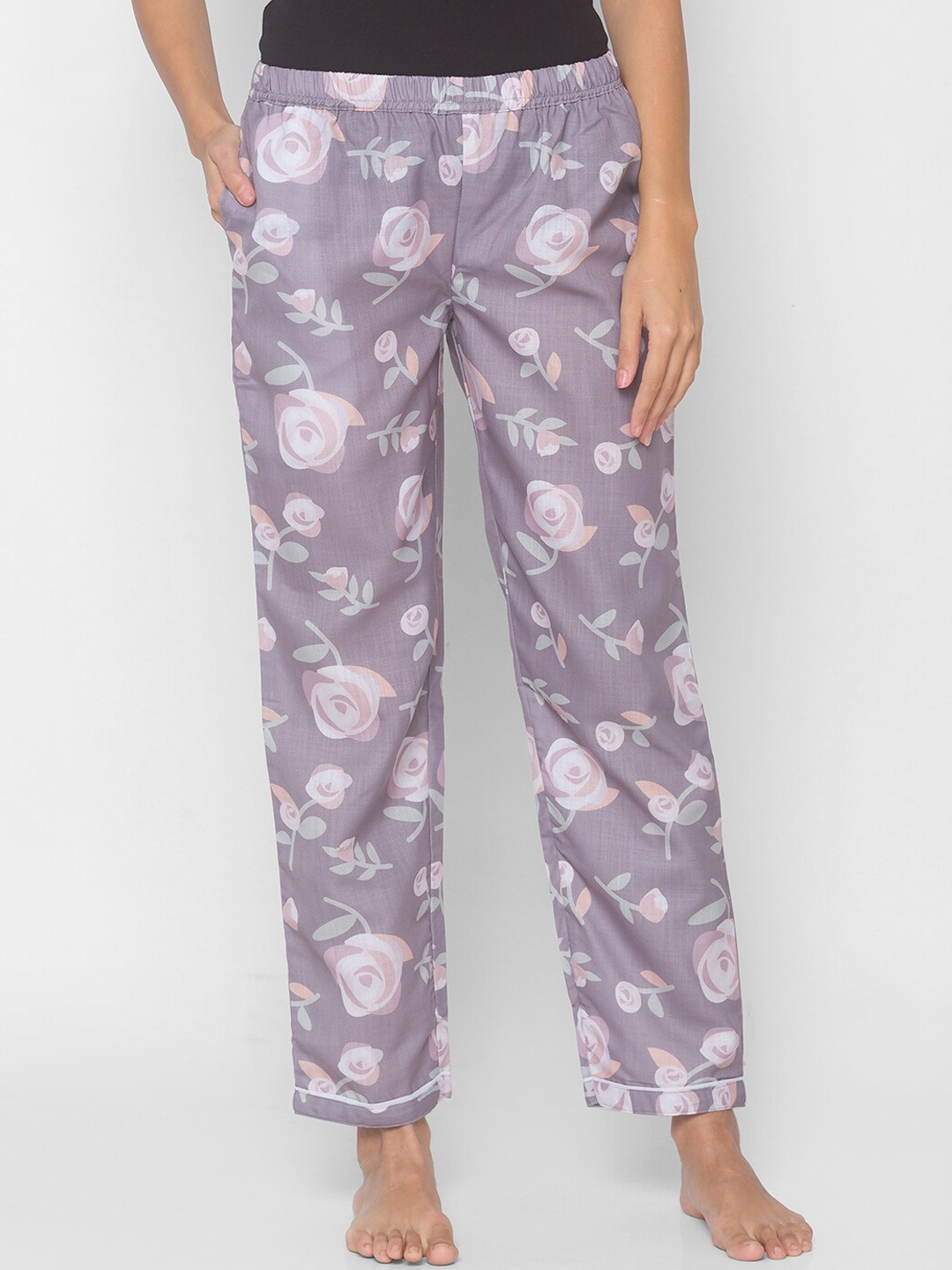 

NOIRA Women Floral Printed Mid-Rise Cotton Lounge Pants, Purple