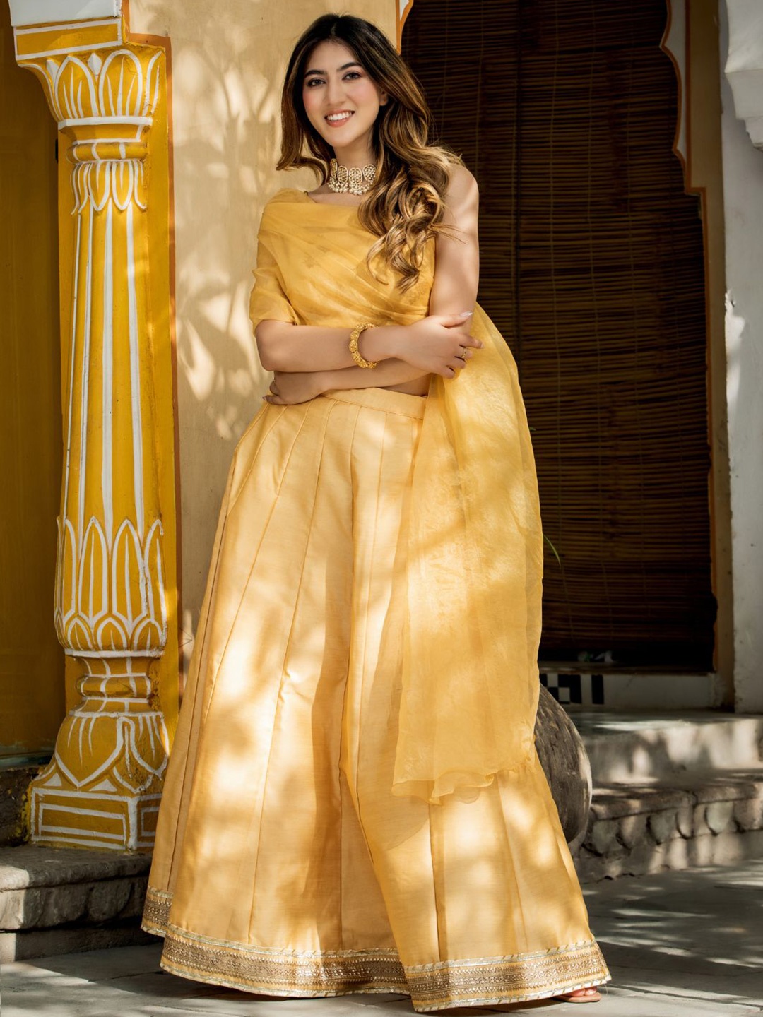 

HOUSE OF JAMOTI Embroidered Ready to Wear Lehenga & Choli, Gold
