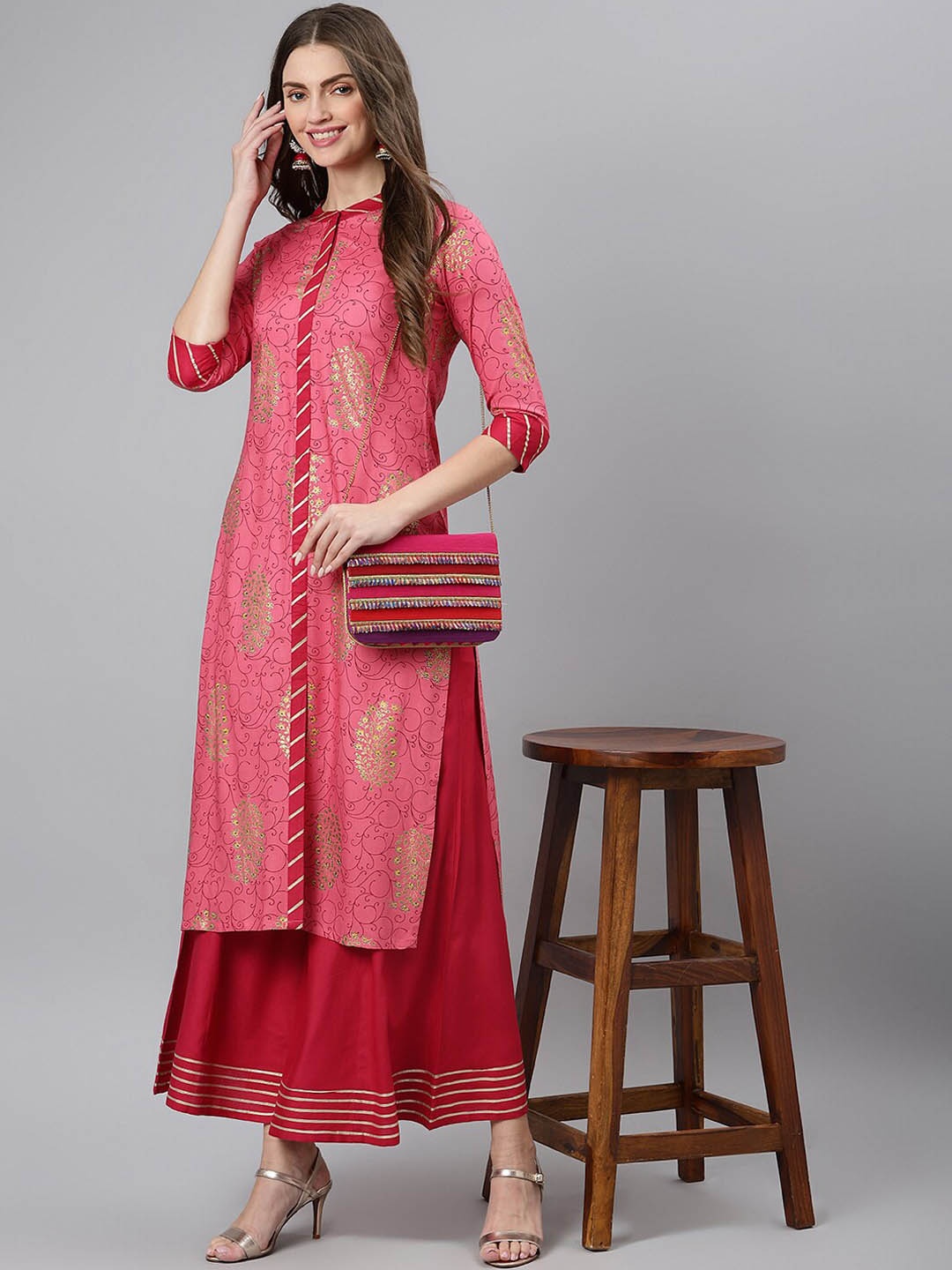 

Khushal K Floral Printed Kurta with Palazzos, Pink