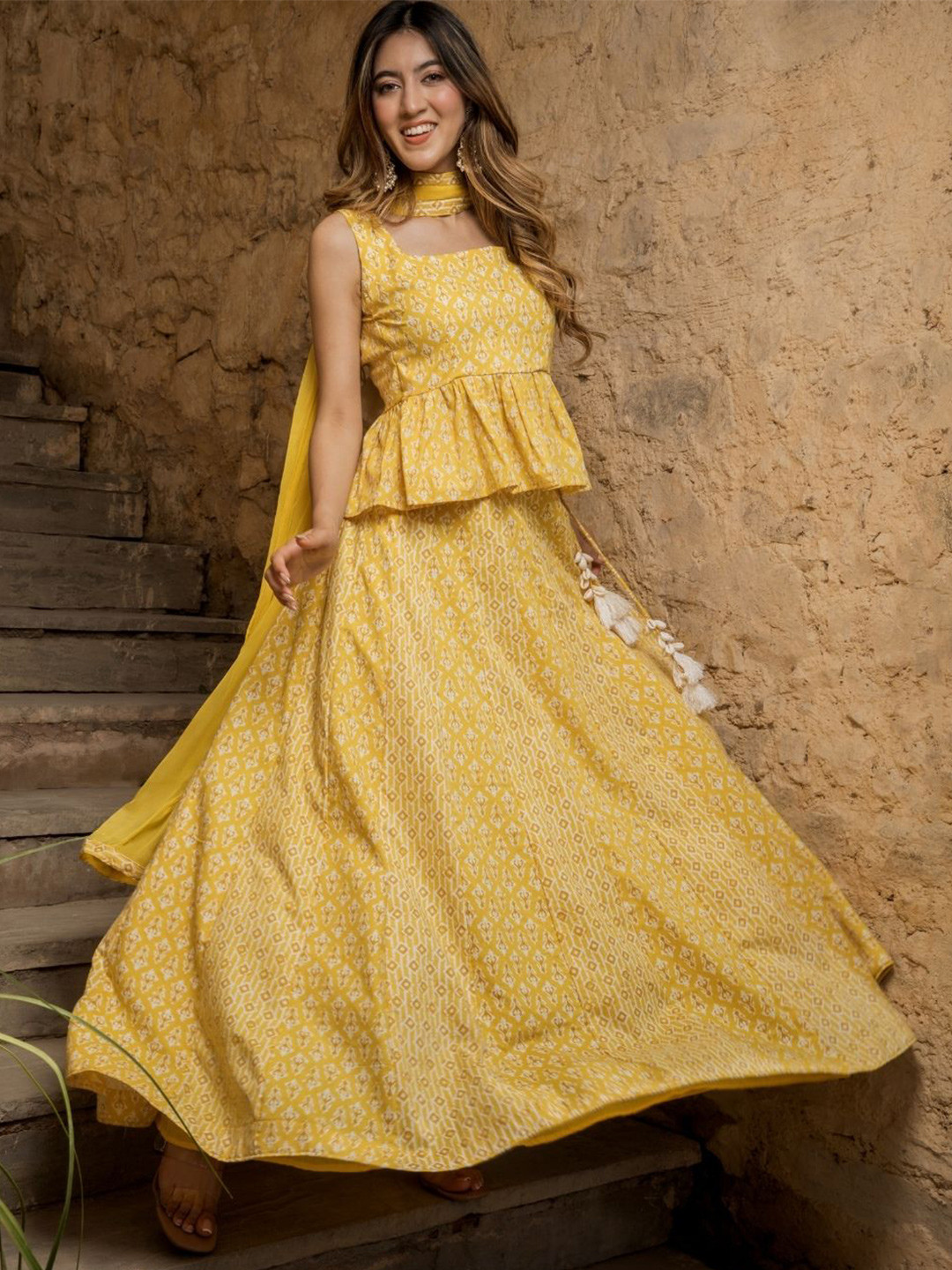 

HOUSE OF JAMOTI Printed Ready to Wear Lehenga & Peplum Blouse With Dupatta, Yellow