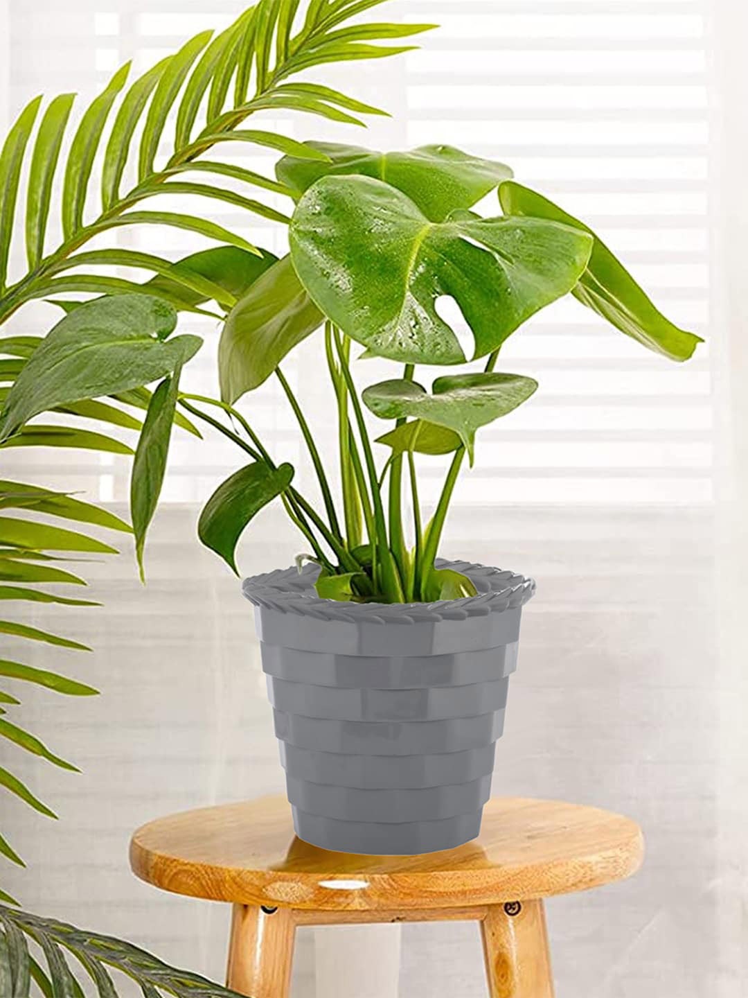 

Kuber Industries Red & Grey 4 Pieces Brick Patterned Planters