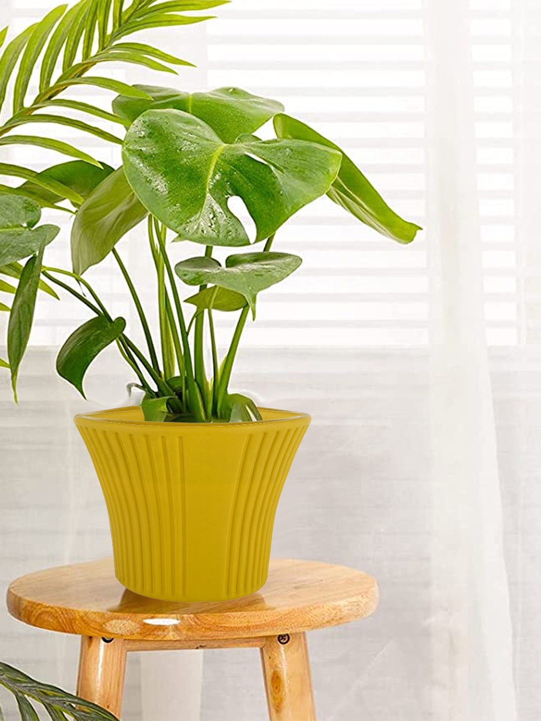 

Kuber Industries Yellow 5 Pieces Textured Sunshine Planters