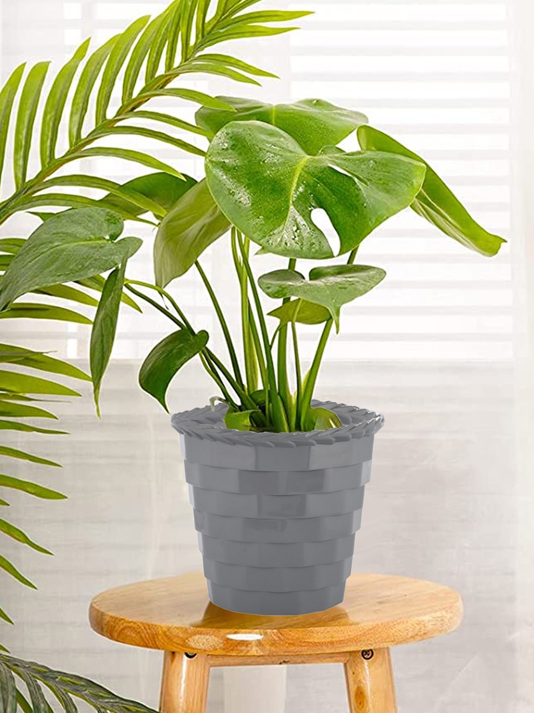 

Kuber Industries Red & Grey 2 Pieces Brick Patterned Planters