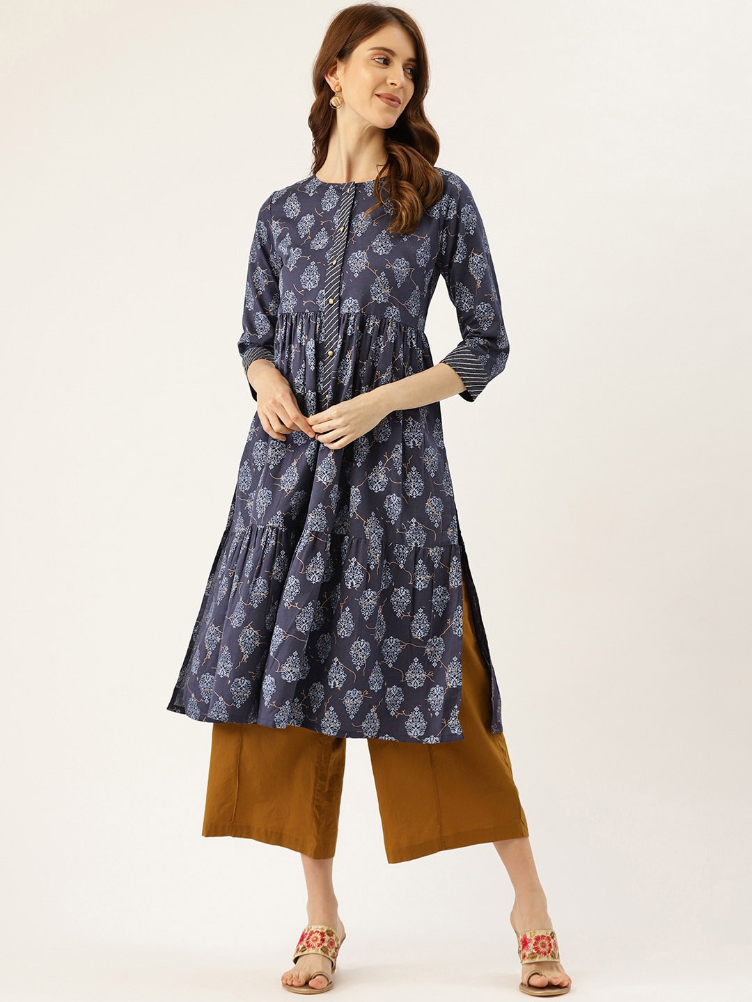 

DIVA WALK Block Print Ethnic Motifs Printed Tiered A-Line Kurta, Navy blue