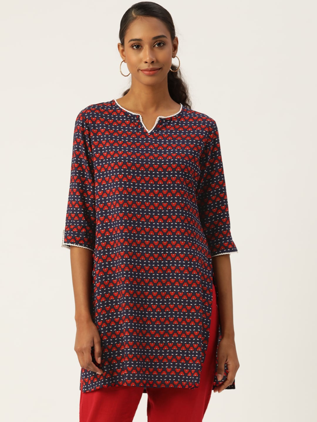 

DIVA WALK Floral Printed Above Knee Straight Cotton Kurta, Blue