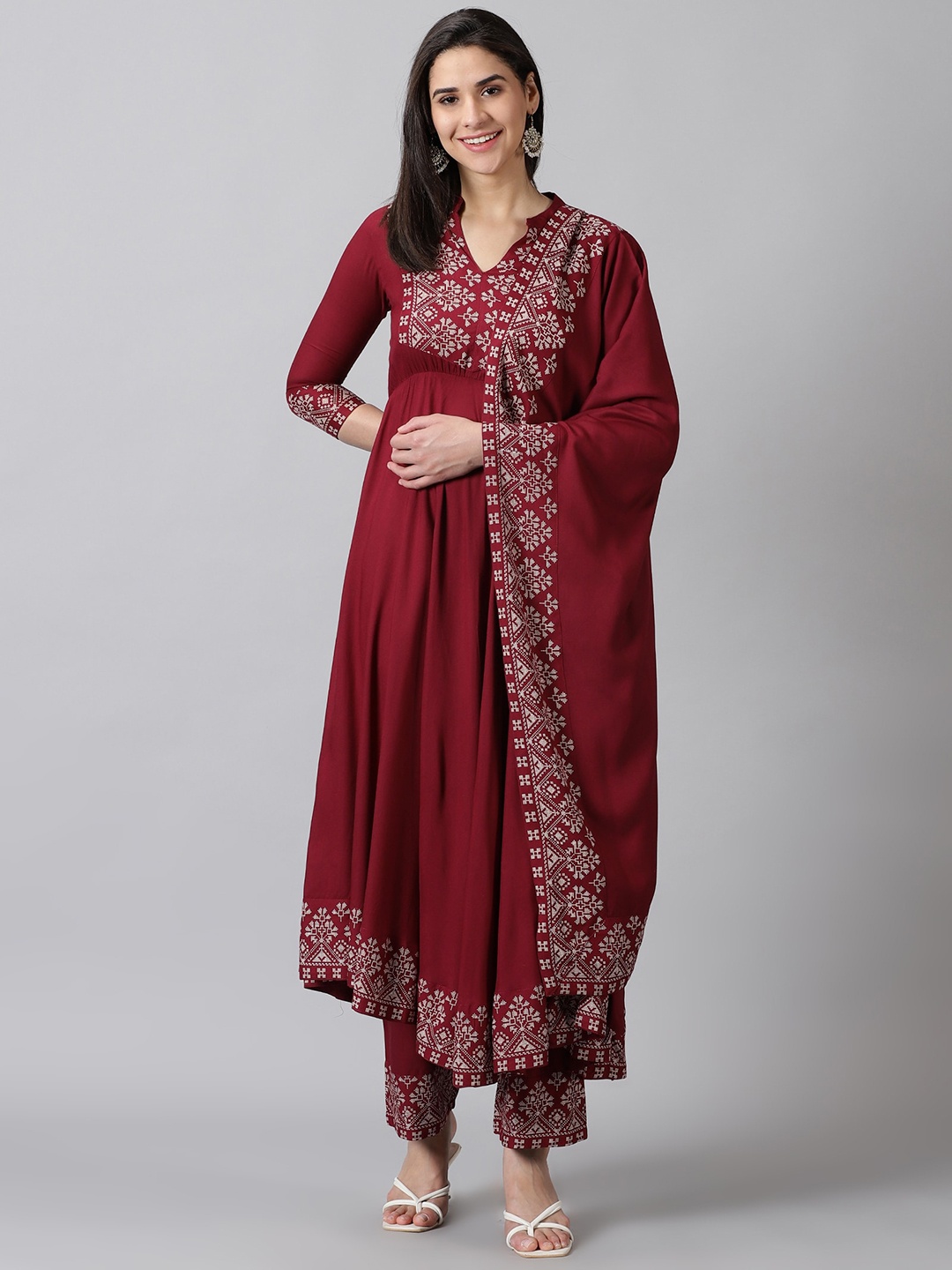 

PURSHOTTAM WALA Ethnic Motifs Printed Anarkali Kurta with Palazzos & Dupatta, Maroon