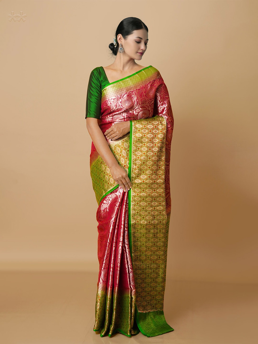 

Unnati Silks Floral Woven Design Zari Banarasi Saree, Pink