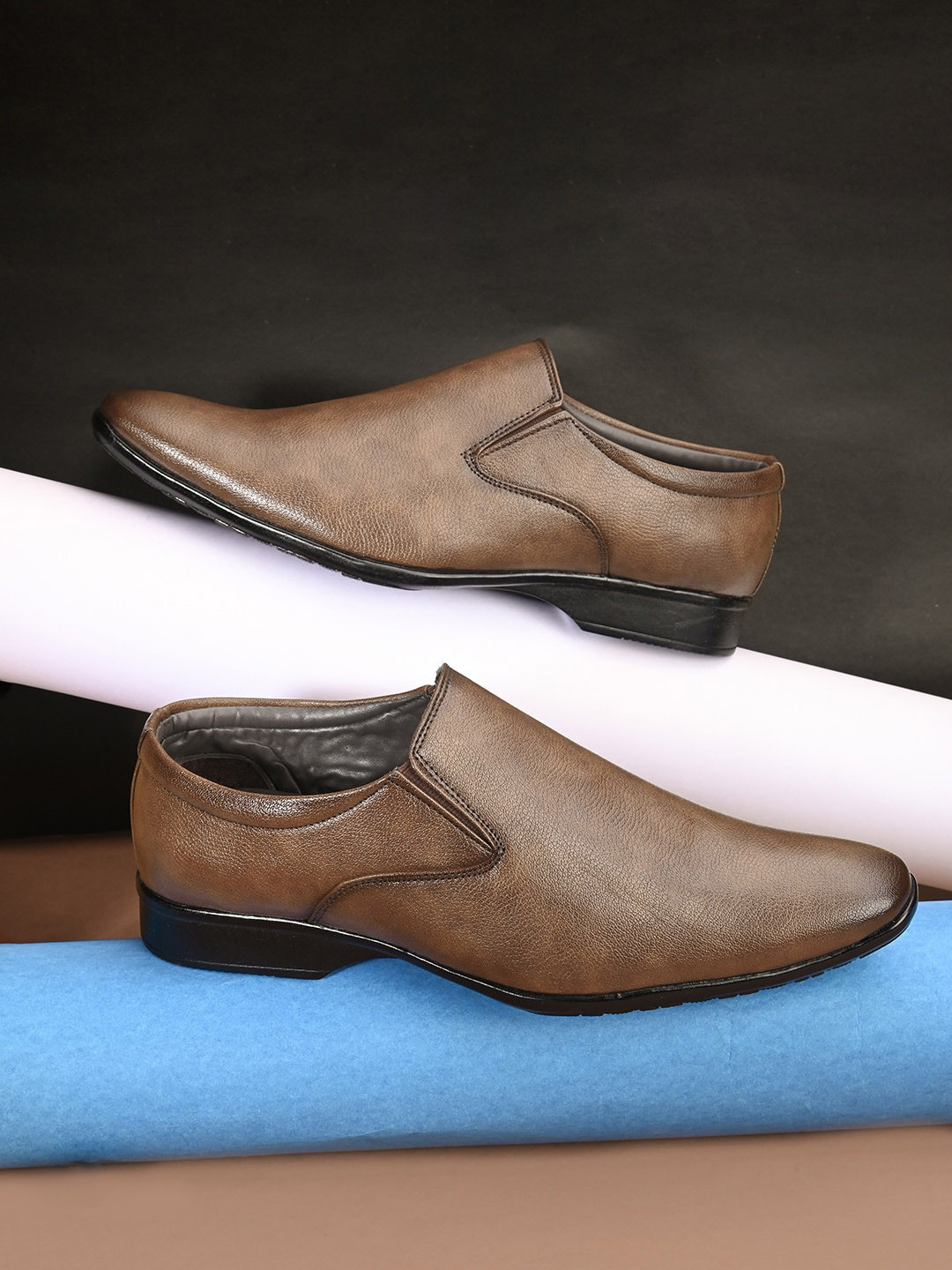 

Provogue Men Textured Leather Formal Slip-On Shoes, Tan