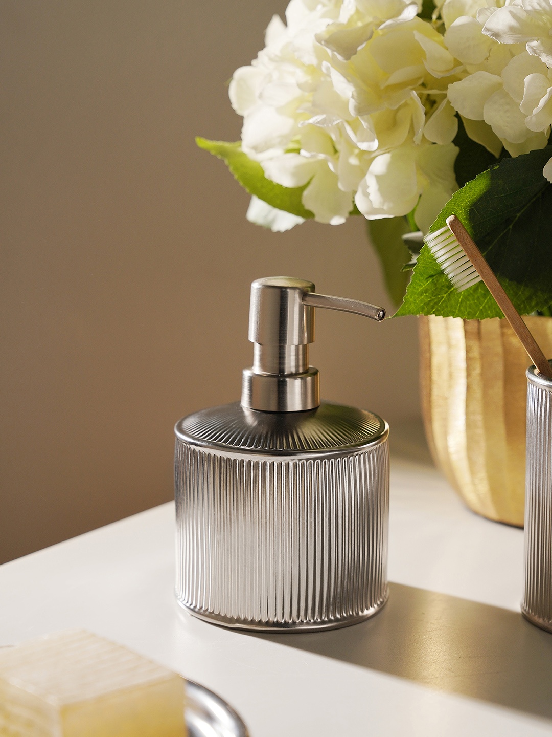 

Pure Home and Living Silver-Toned Chrome Ribbed Porcelain Stoneware Soap Dispenser