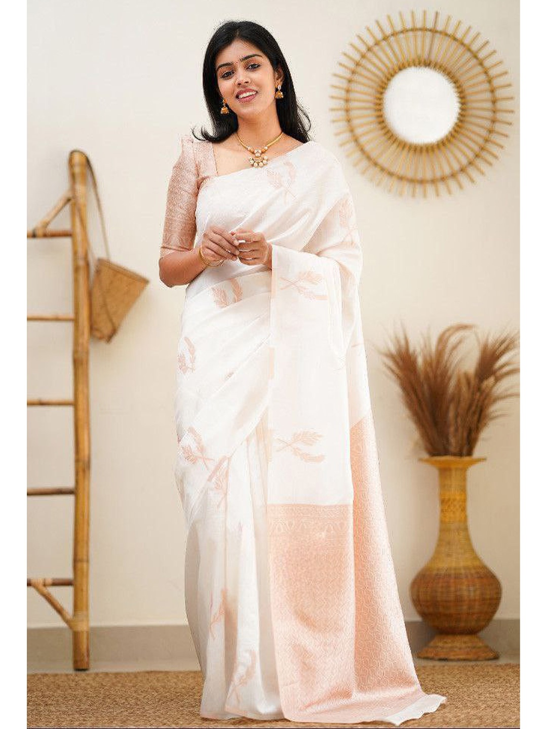 

Wuxi Floral Woven Design Zari Pure Silk Banarasi Saree, White