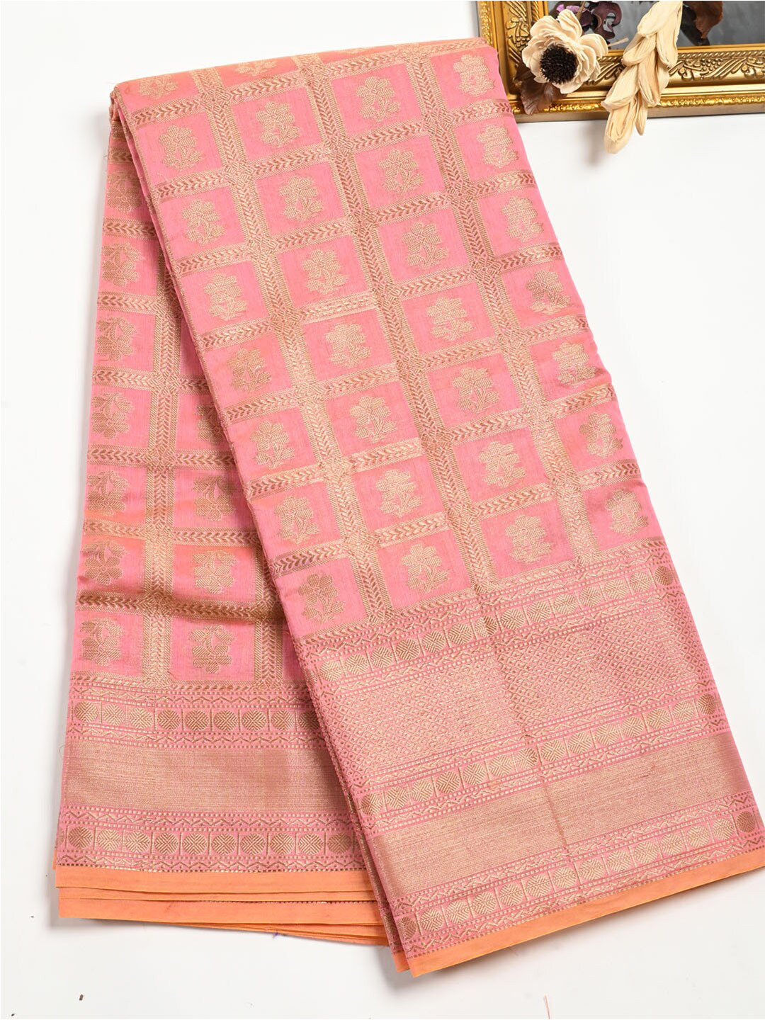 

Meena Bazaar Floral Woven Design Zari Pure Cotton Saree, Pink