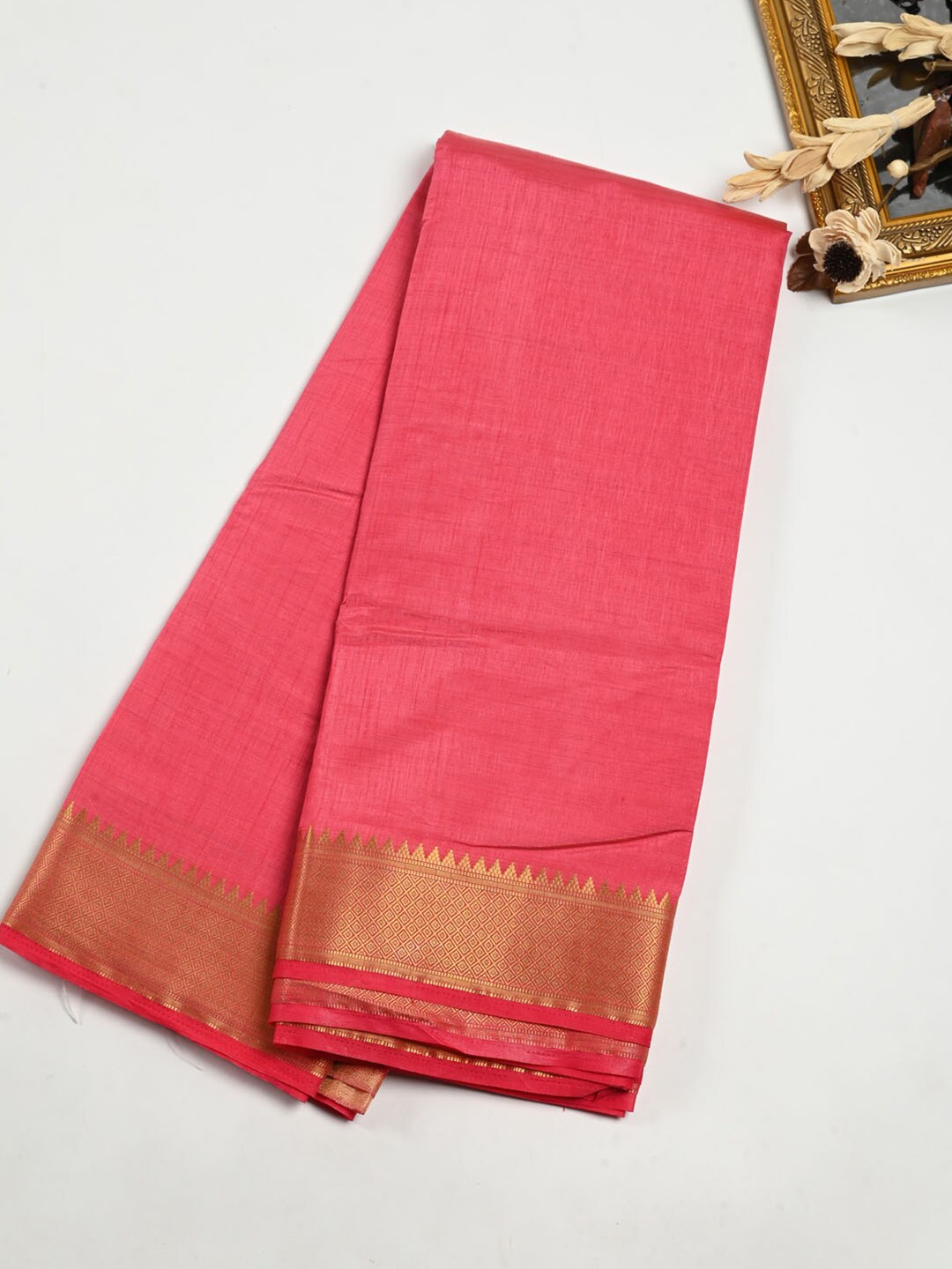 

Meena Bazaar Woven Border Zari Saree, Pink