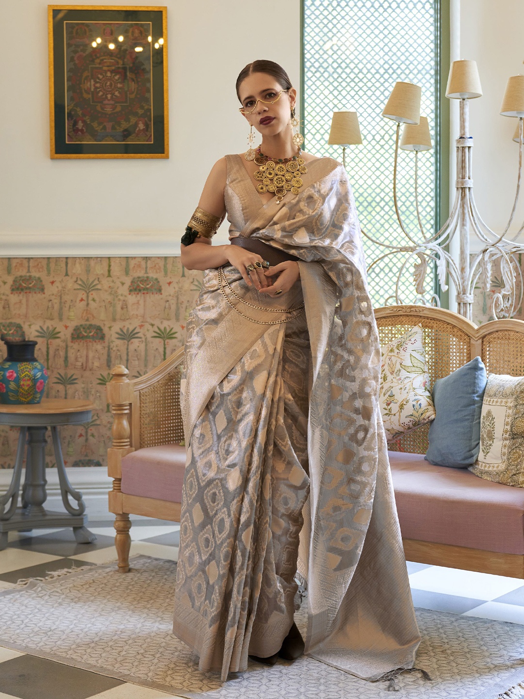 

elora Ethnic Motifs Woven Design Zari Bhagalpuri Saree, Grey