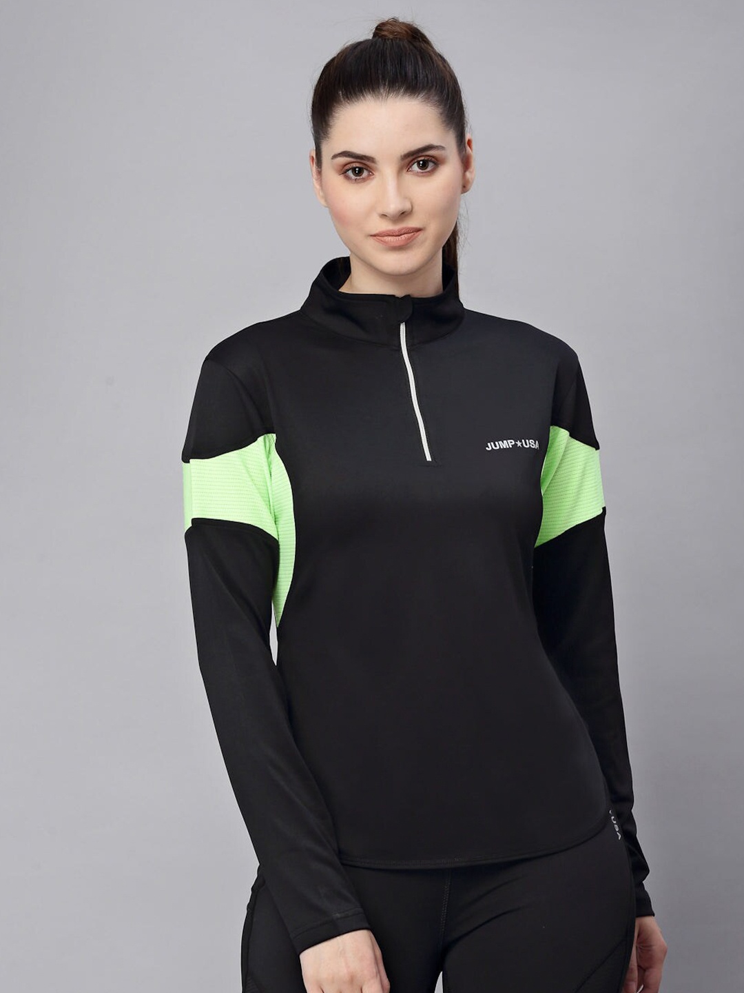 

JUMP USA High Neck Rapid-Dry Training Or Gym T-shirt, Black