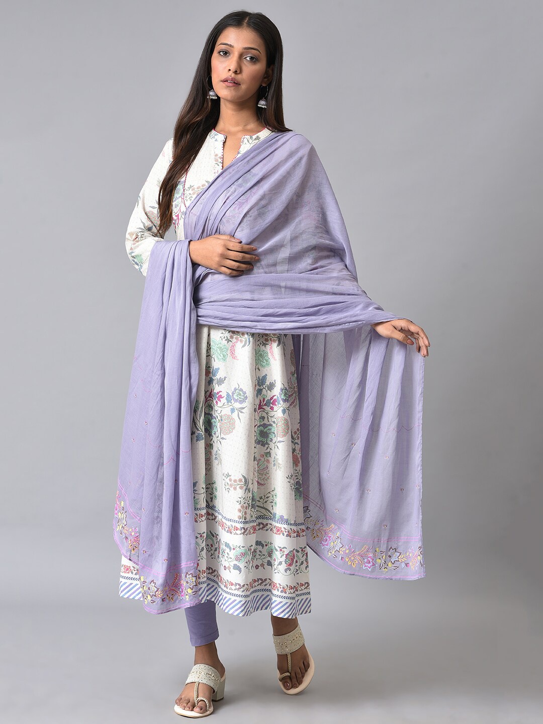 

W Floral Printed Dupatta, Purple