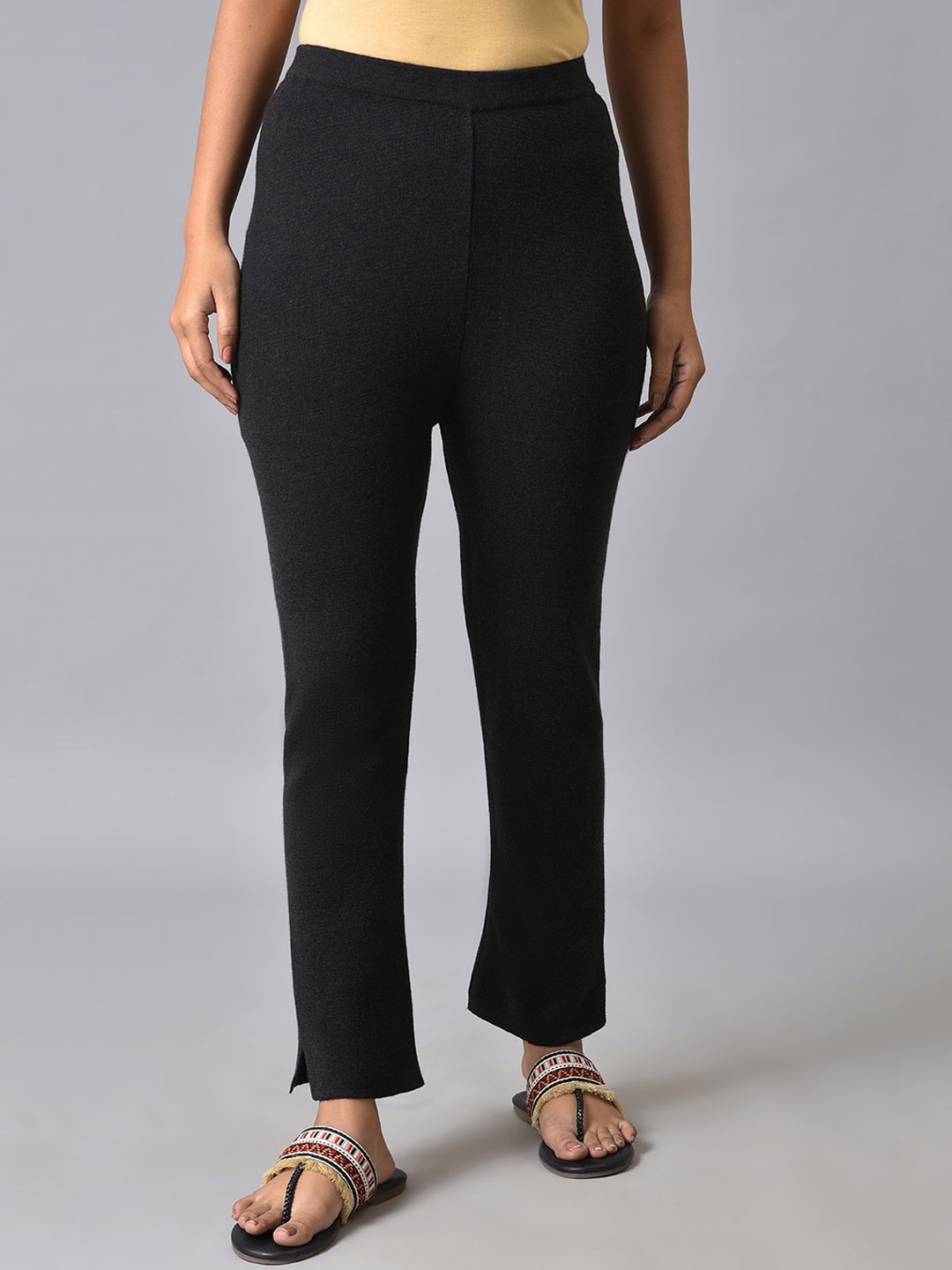 

W Women Mid Rise Regular Fit Trousers, Black