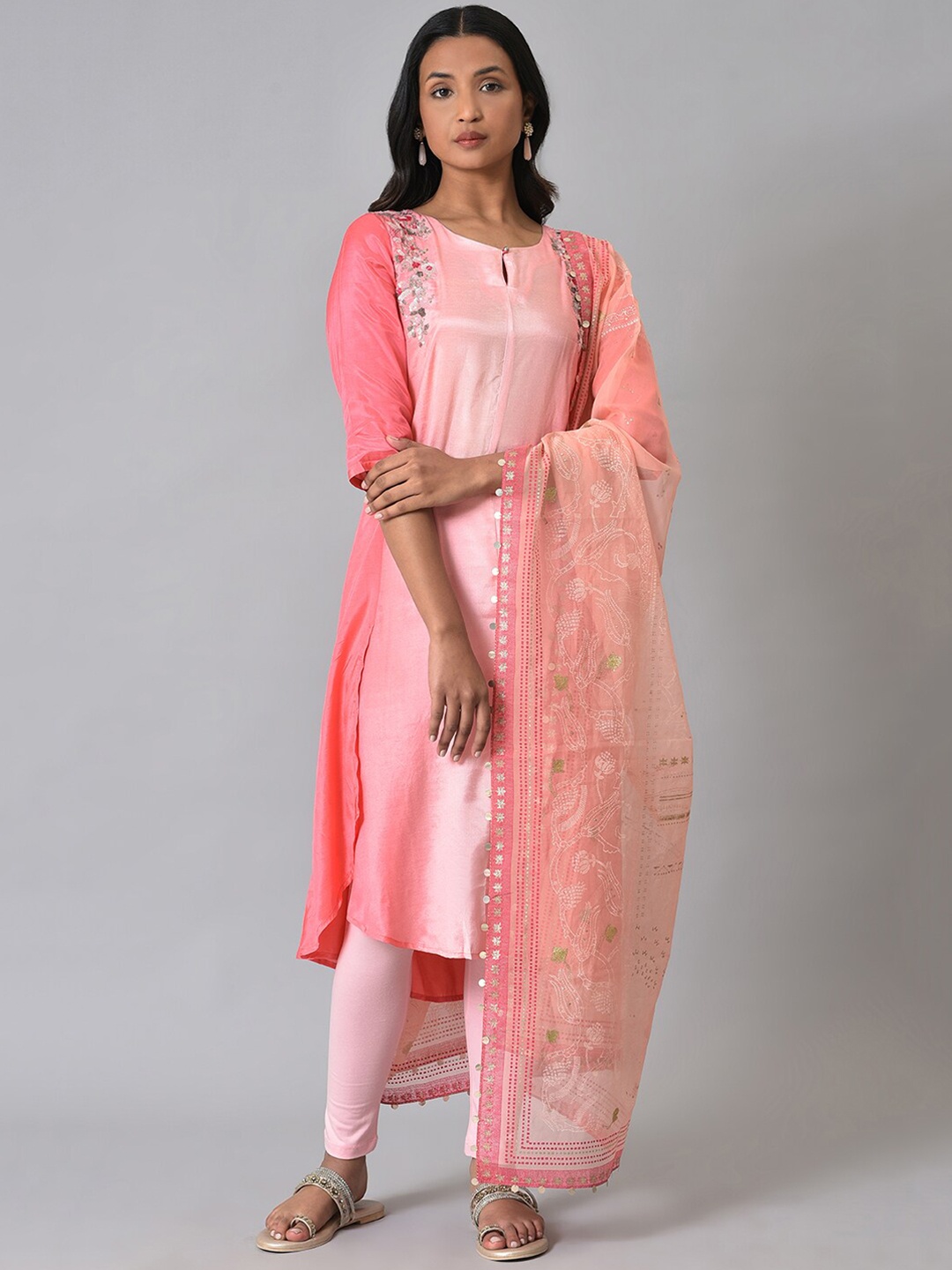 

W Floral Embroidered Keyhole Neck Straight Kurta With Leggings & Dupatta, Fuchsia