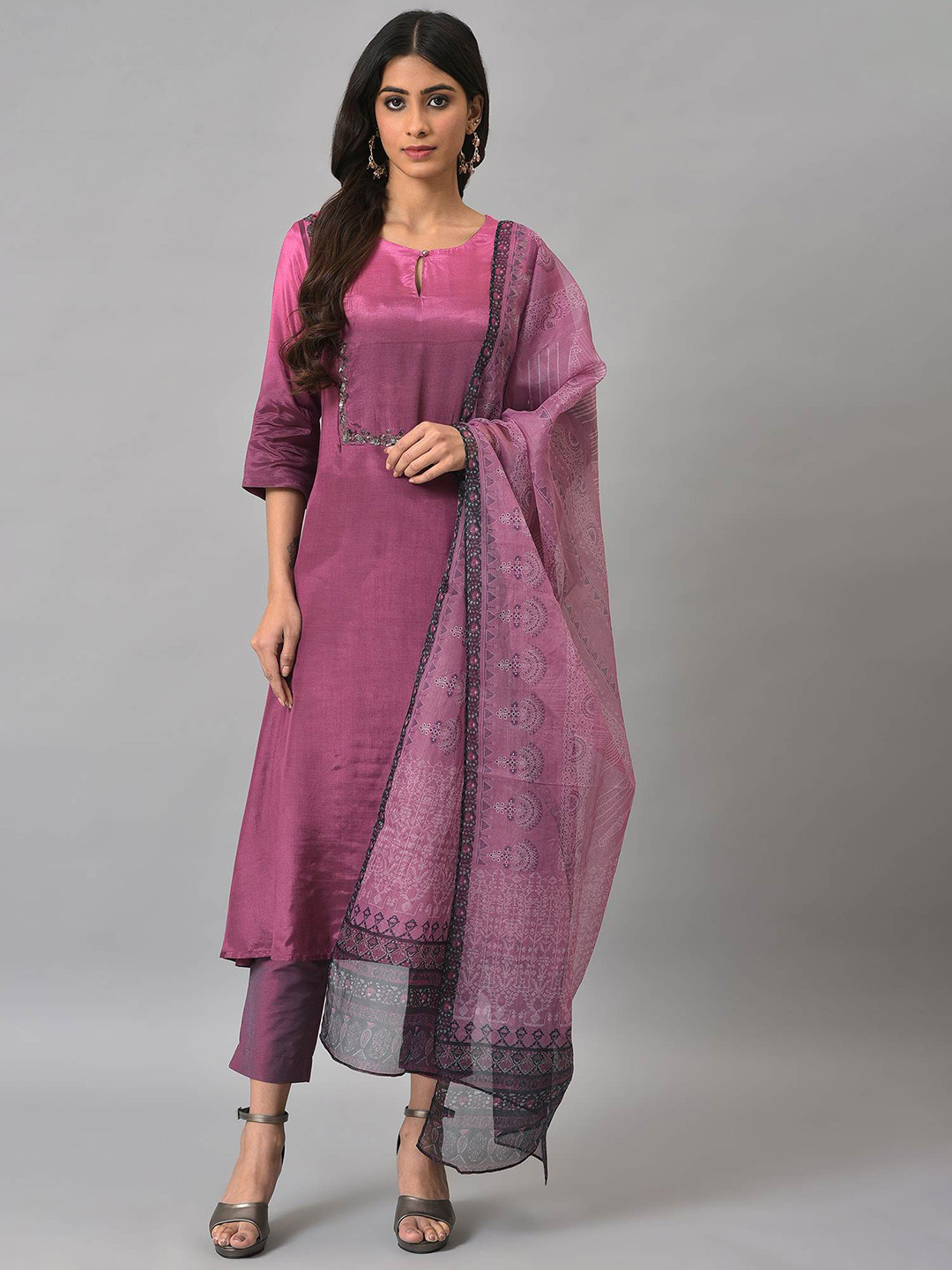

W Sequinned Keyhole Neck Straight Kurta with Trousers & Dupatta, Purple
