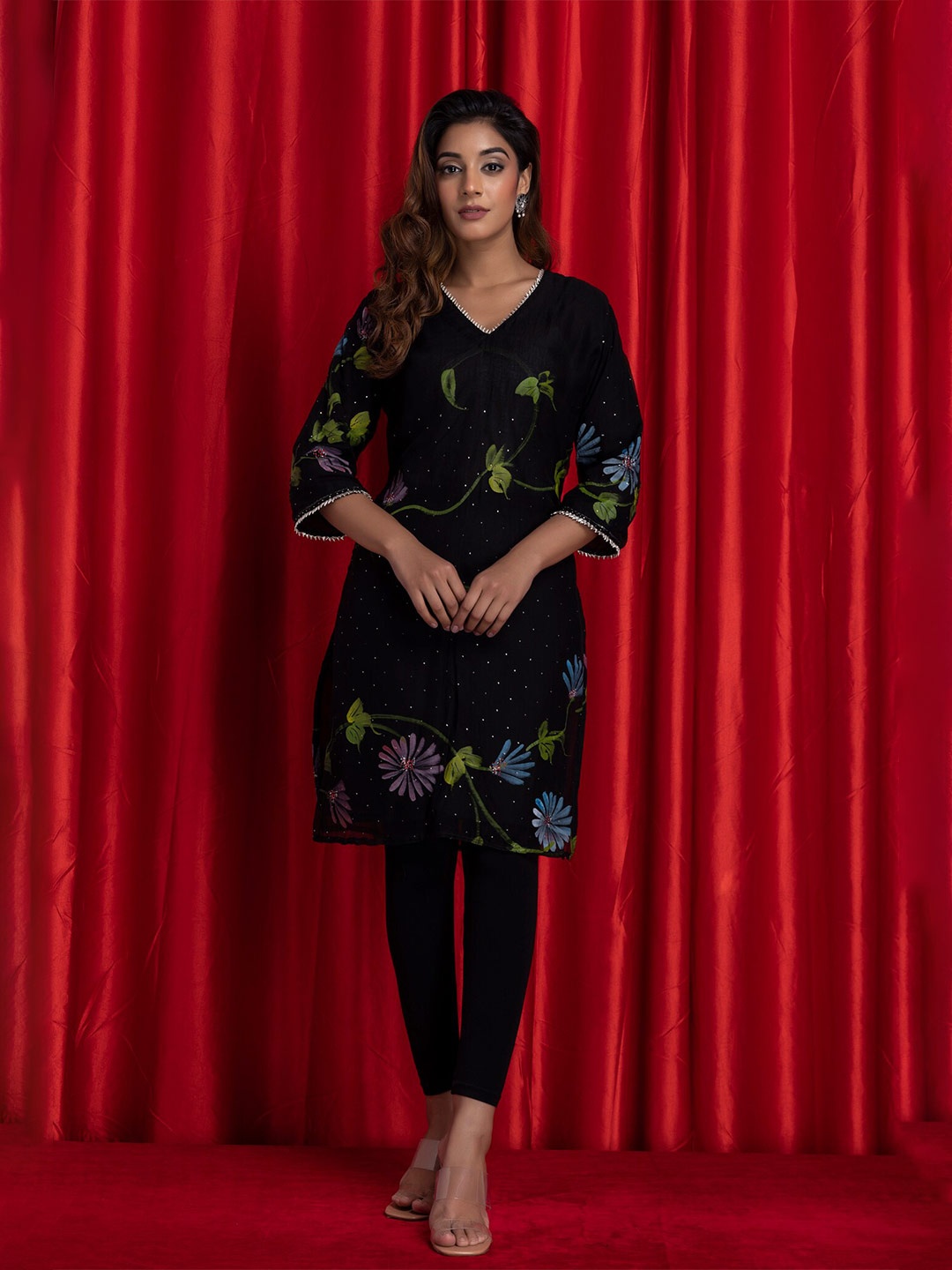 

Geroo Jaipur Floral Printed Gotta Patti Chiffon Kurta, Black