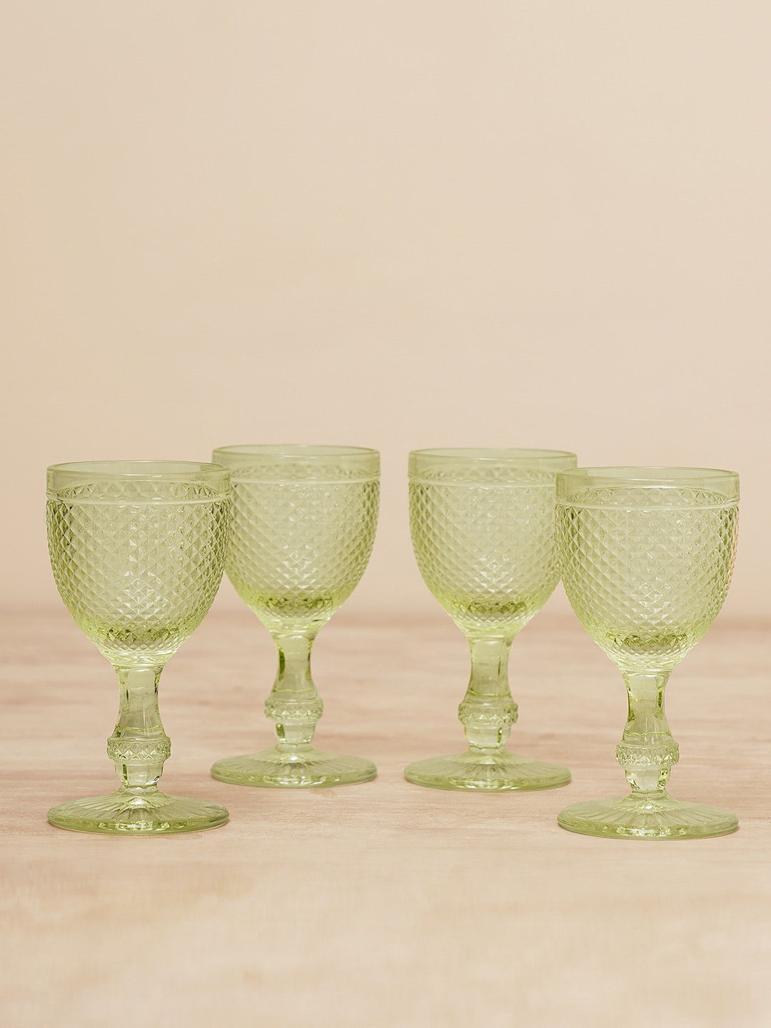 

Pure Home and Living Green Set of 6 Dotted Wine Glasses